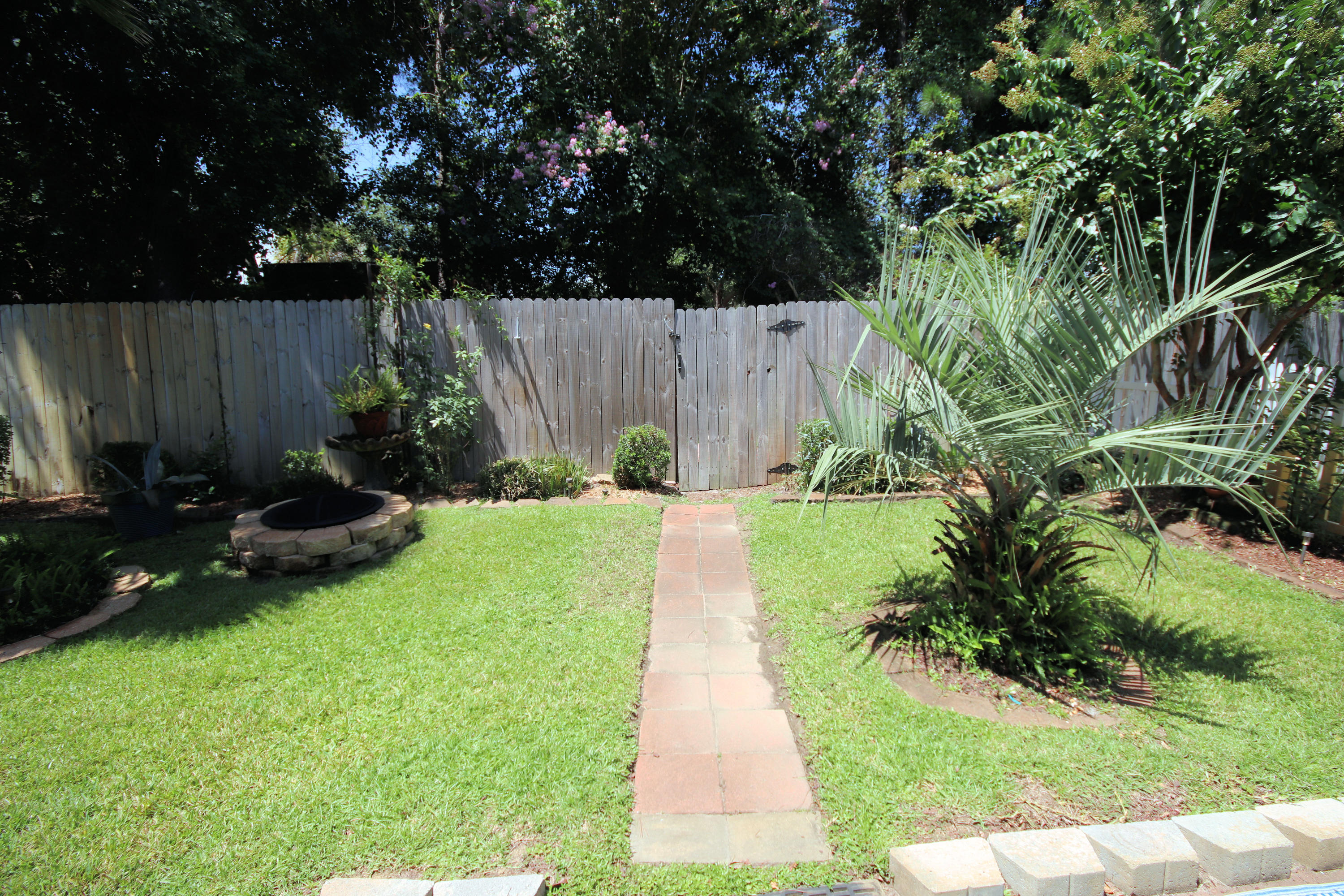 MARSH HARBOR - Residential