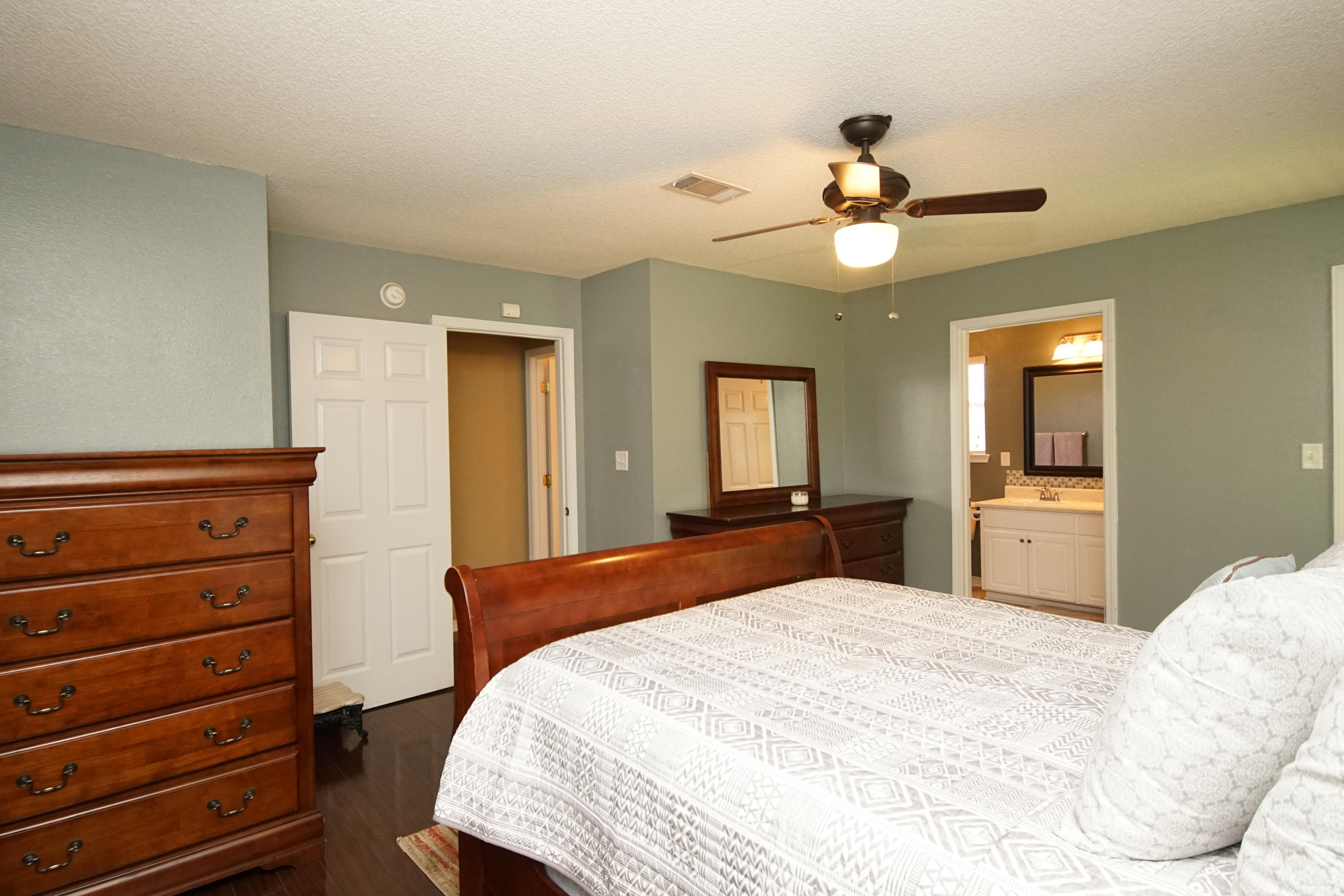 MARSH HARBOR - Residential