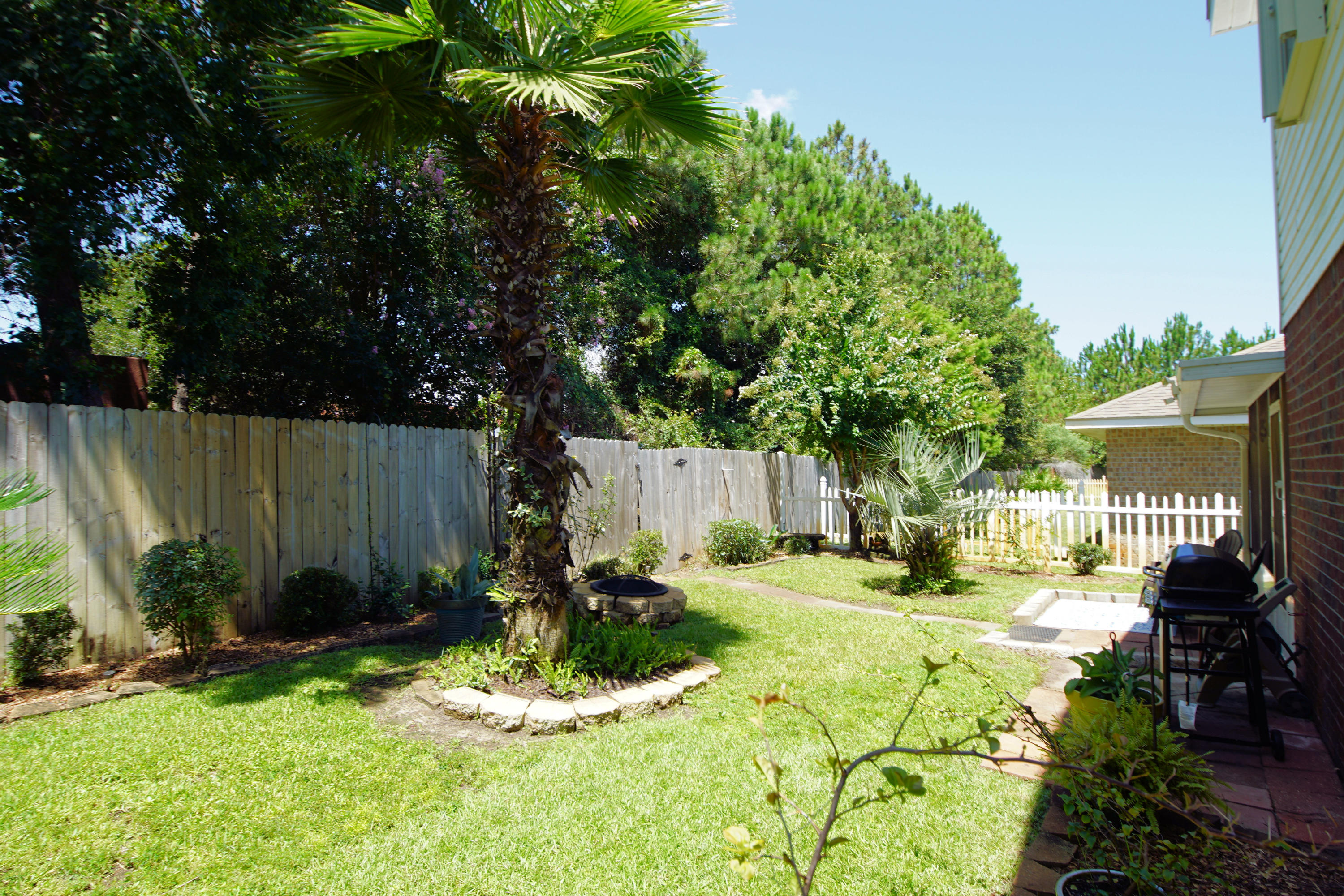 MARSH HARBOR - Residential