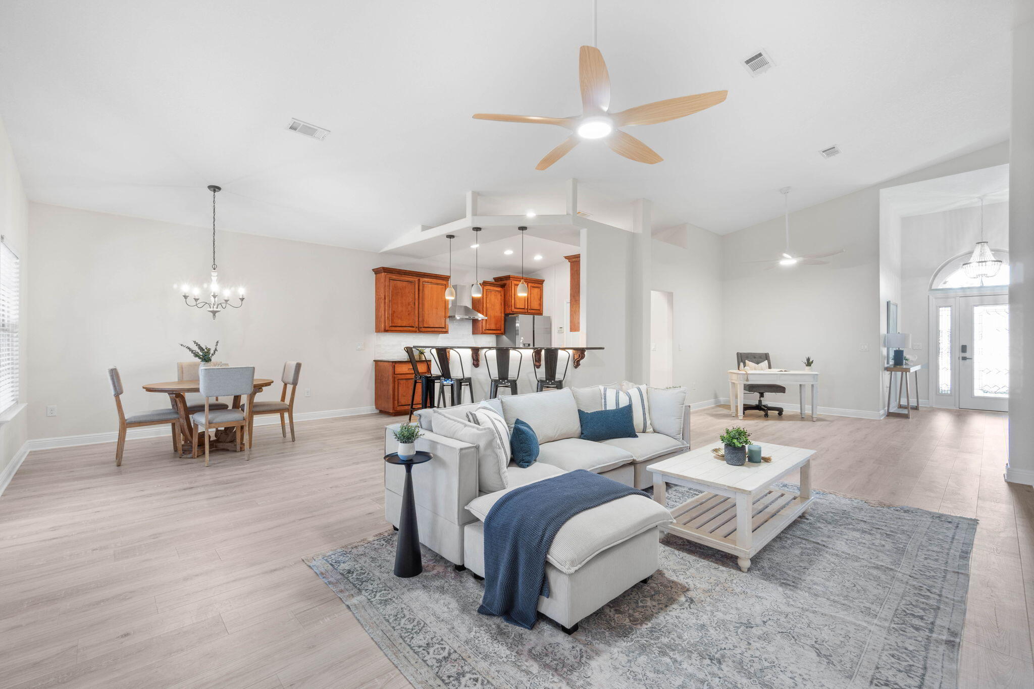 FOUNTAINVIEW - Residential