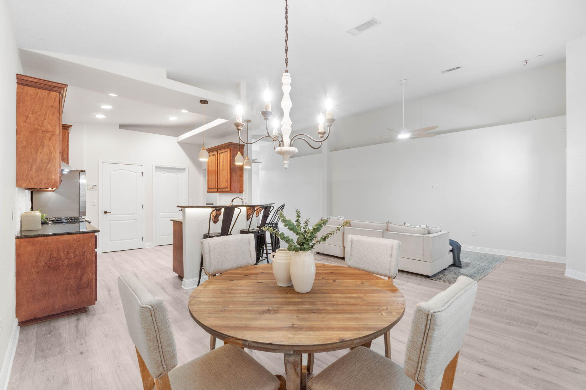 FOUNTAINVIEW - Residential
