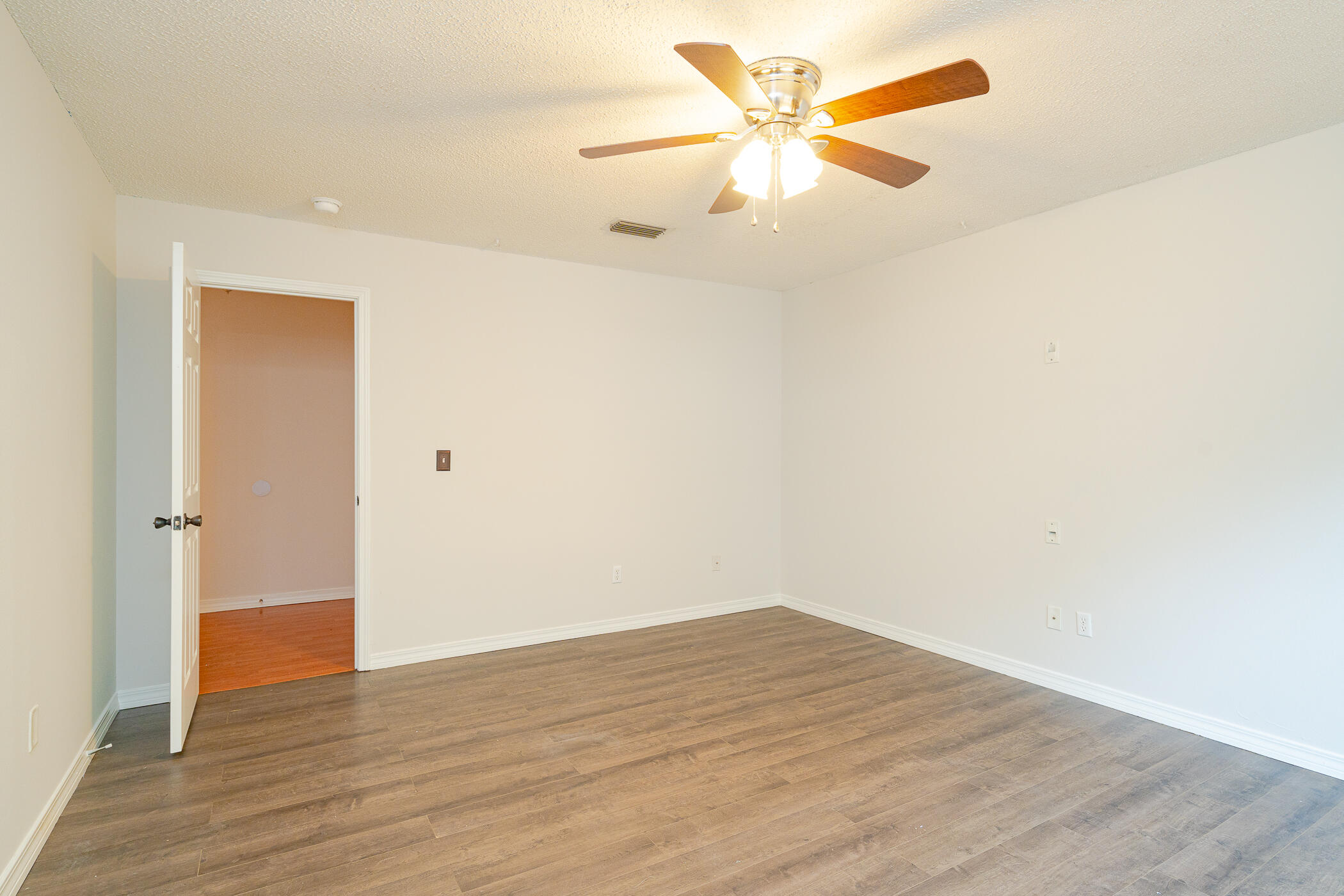 COUNTRYVIEW ESTATES 7TH ADDN - Residential