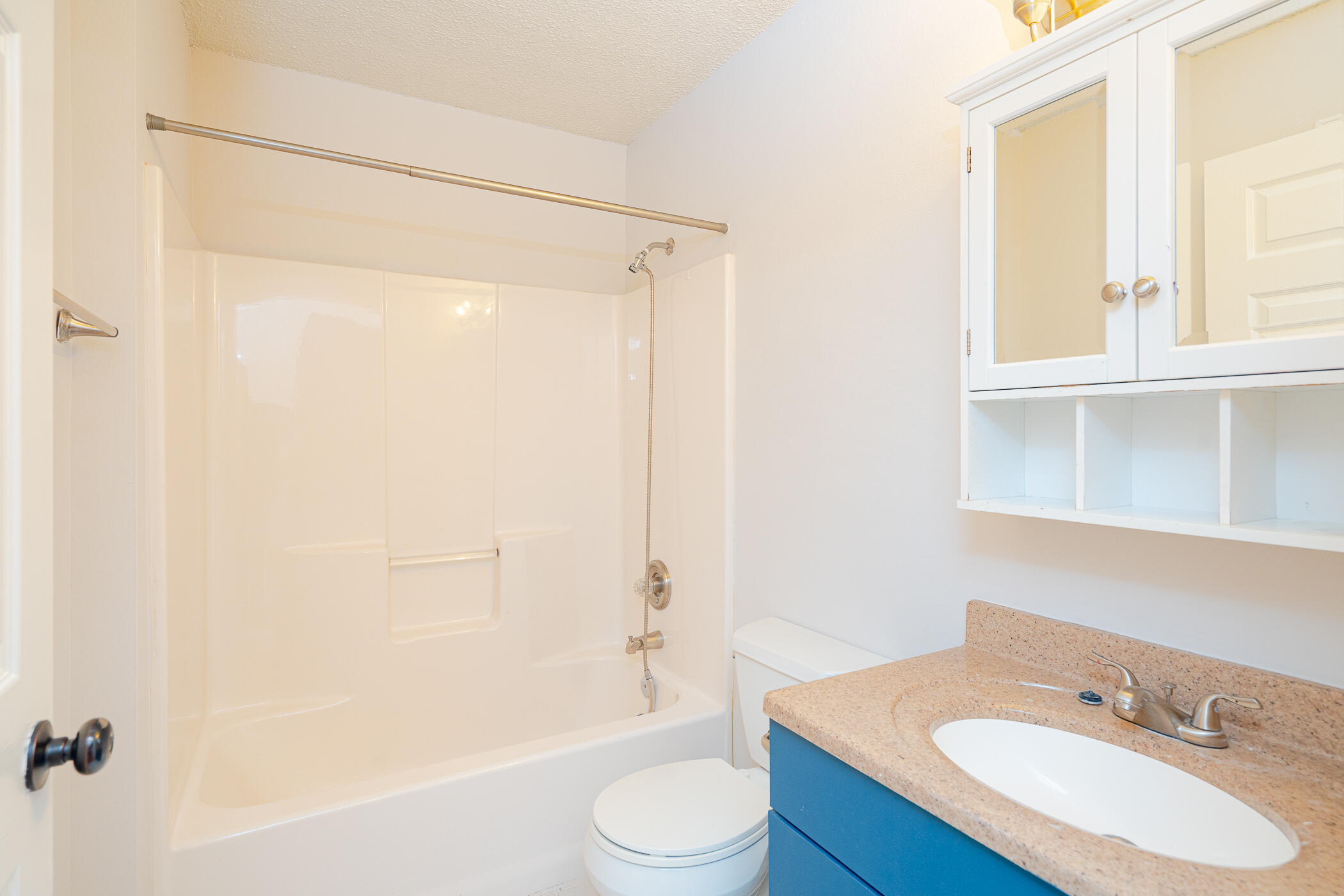 COUNTRYVIEW ESTATES 7TH ADDN - Residential