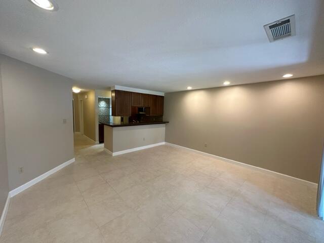 LAKESIDE CONDO AT BLUEWATER BAY - Residential Lease