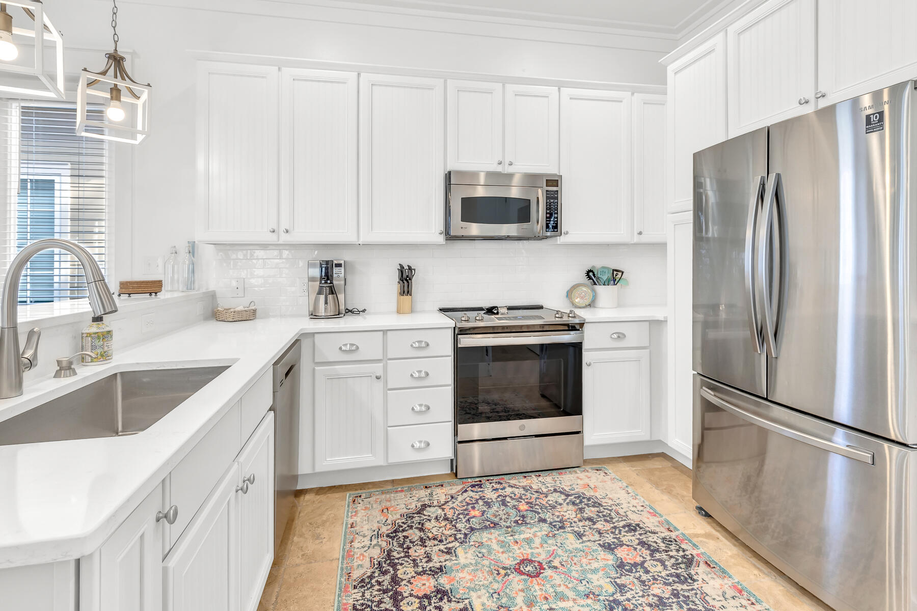 BUNGALOS AT SANDESTIN - Residential