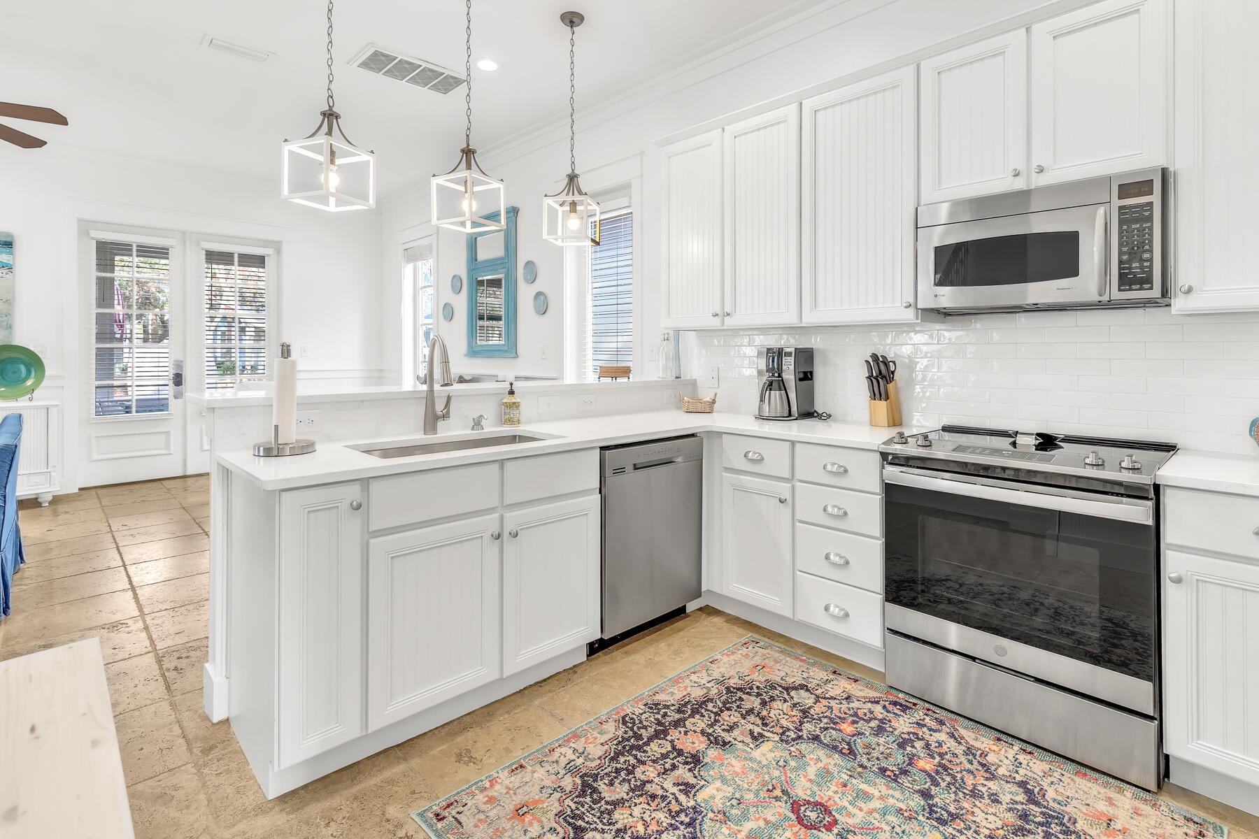 BUNGALOS AT SANDESTIN - Residential