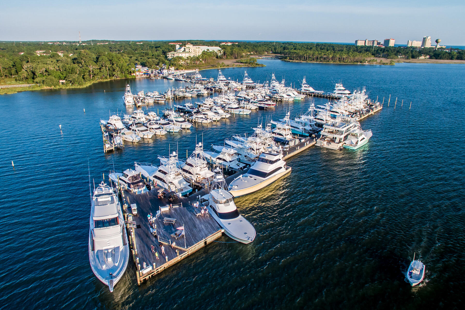BUNGALOS AT SANDESTIN - Residential