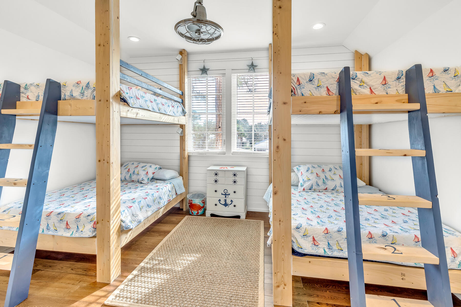 BUNGALOS AT SANDESTIN - Residential