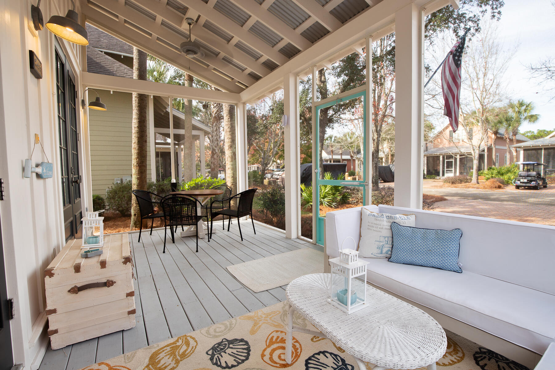BUNGALOS AT SANDESTIN - Residential