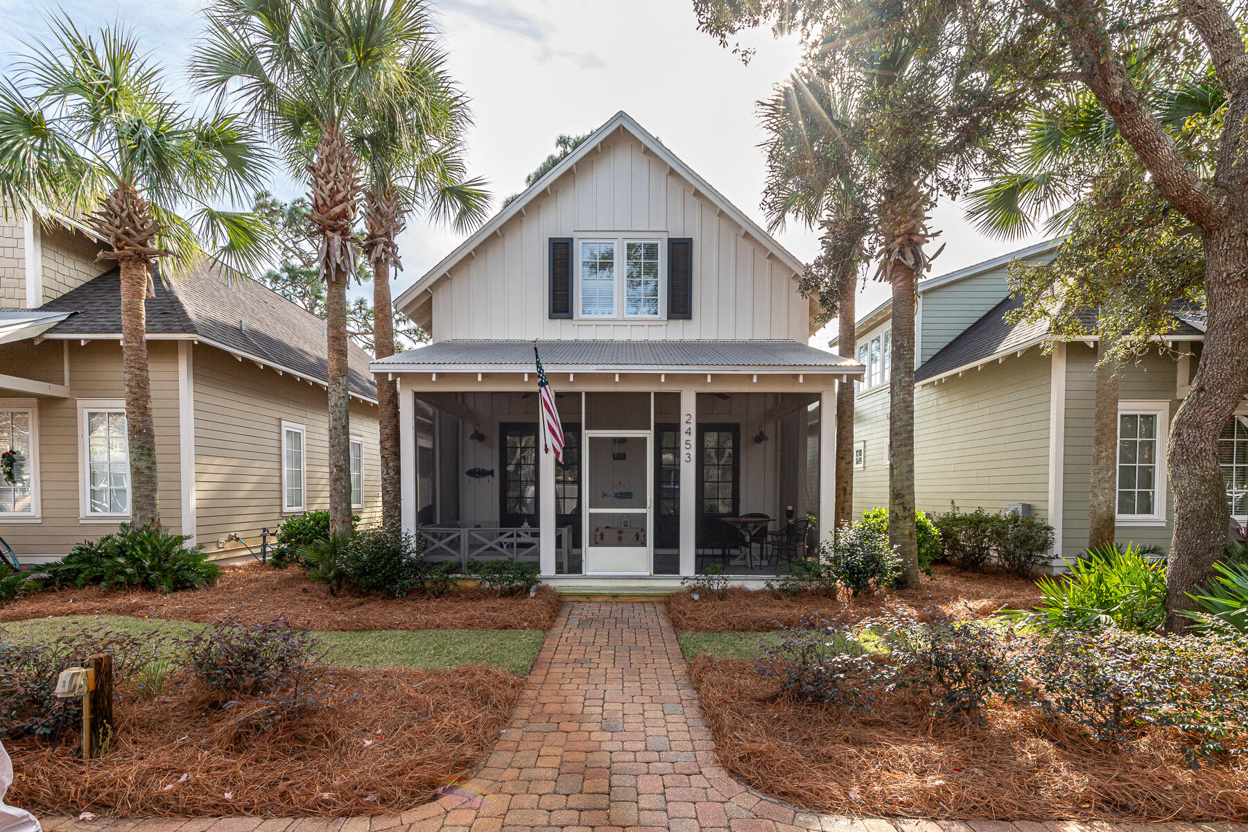 BUNGALOS AT SANDESTIN - Residential
