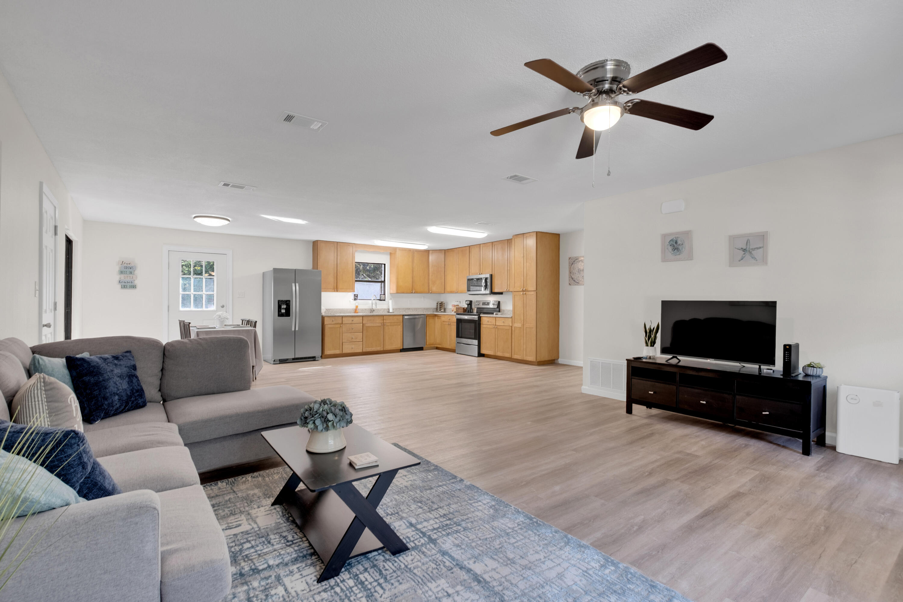 NO RECORDED SUBDIVISION - Residential