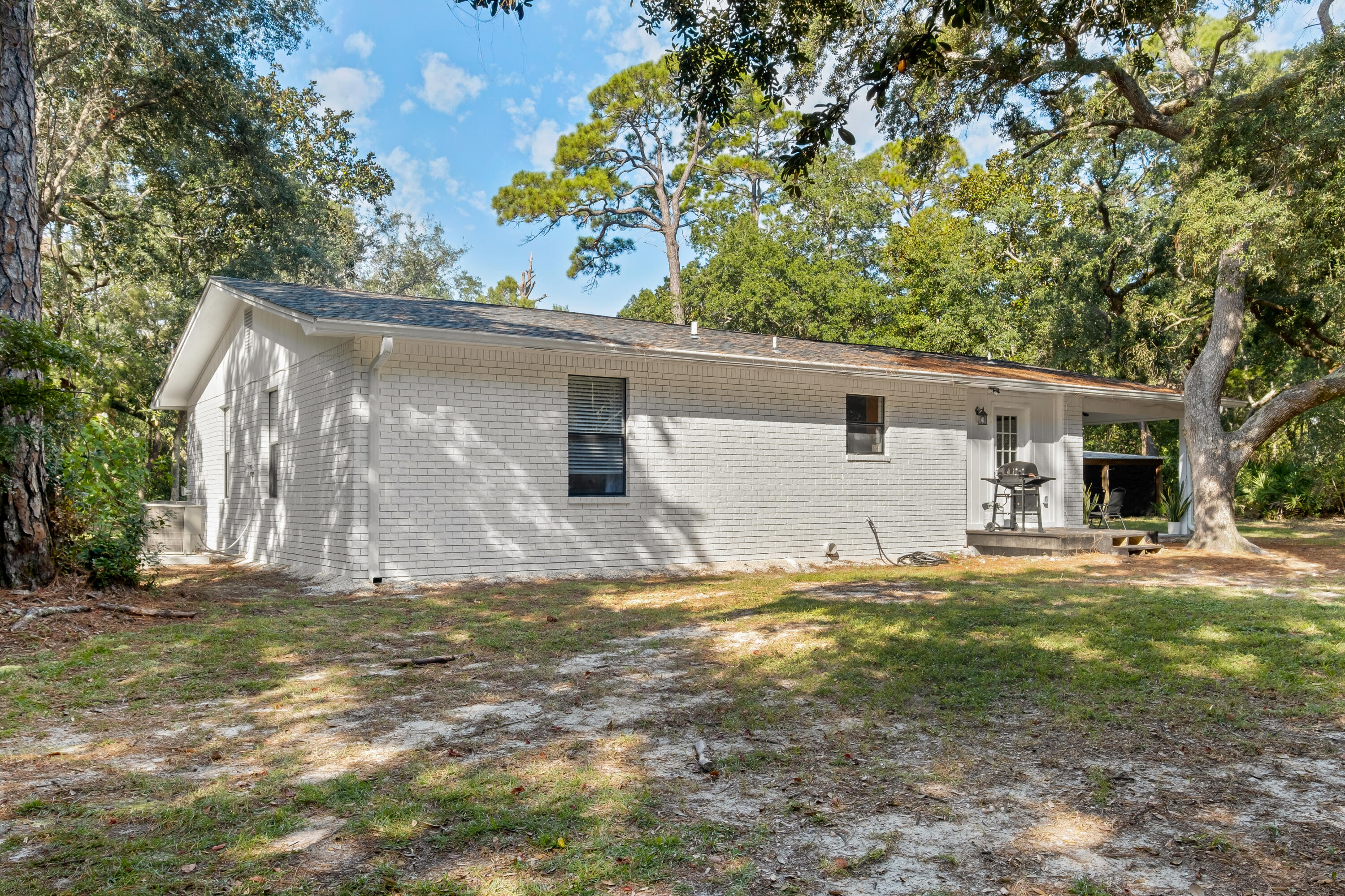 NO RECORDED SUBDIVISION - Residential