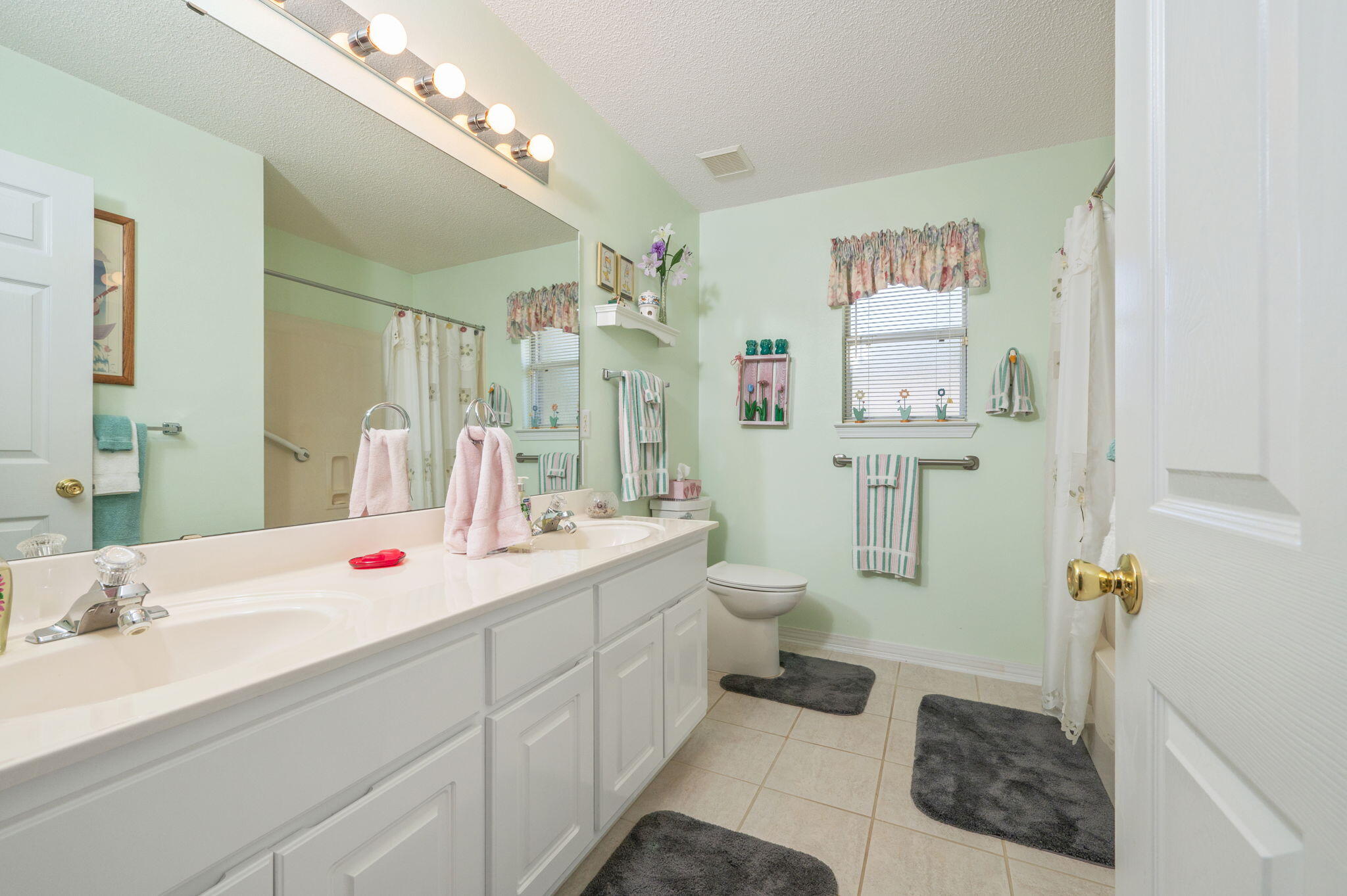 SILVER OAKS PH 1 - Residential