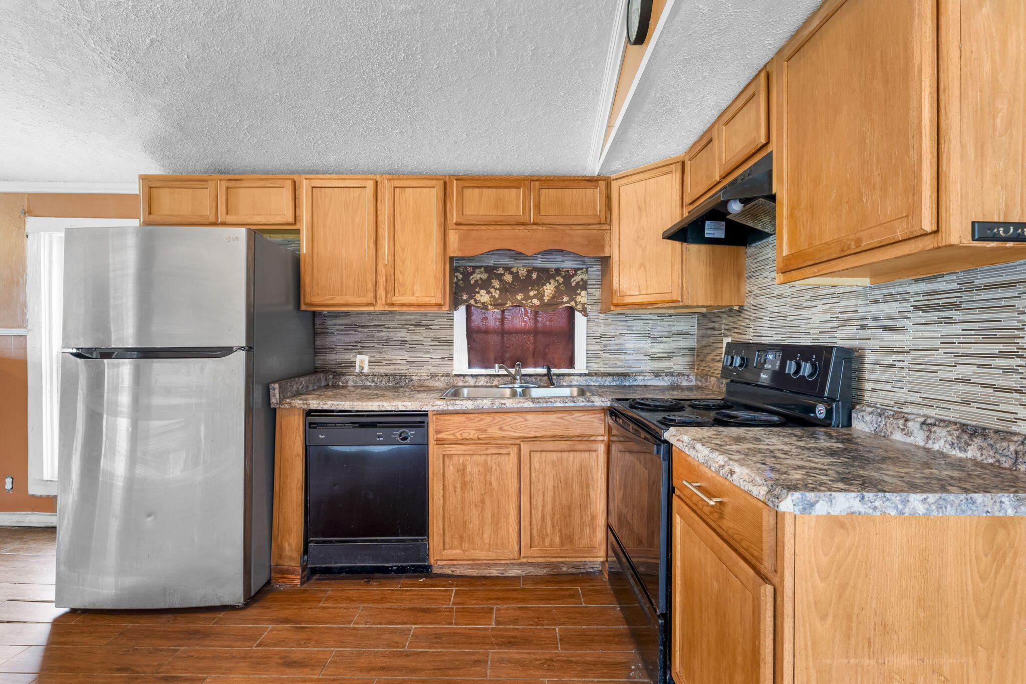 NO RECORDED SUBDIVISION - Residential