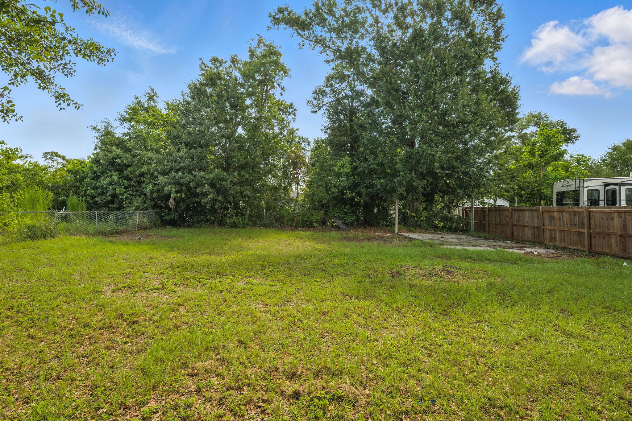 NO RECORDED SUBDIVISION - Residential