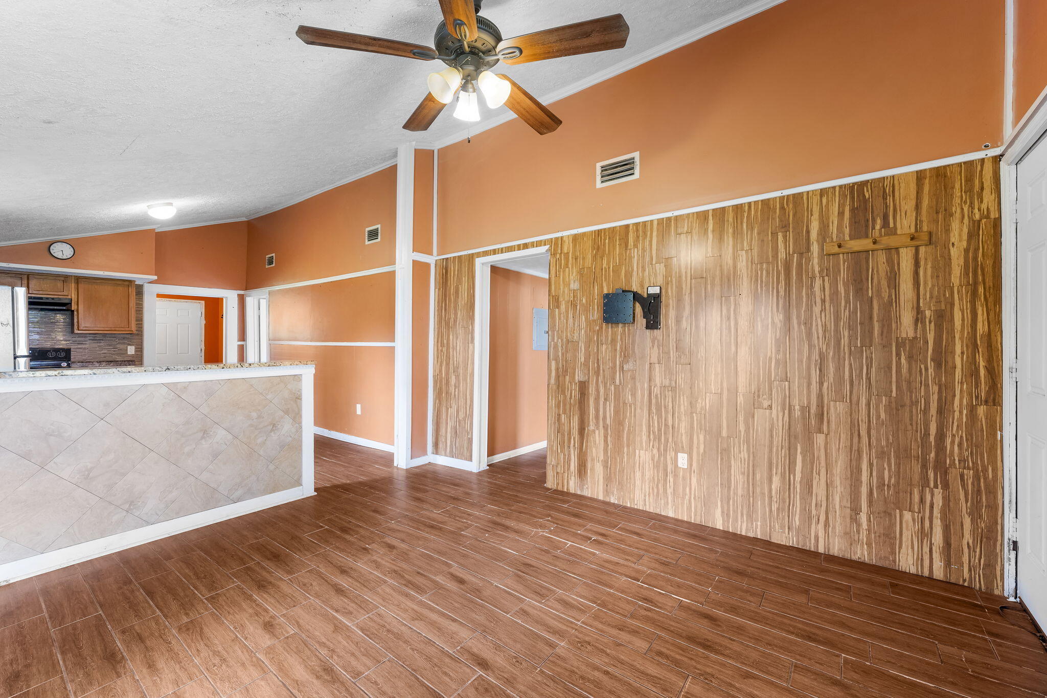 NO RECORDED SUBDIVISION - Residential