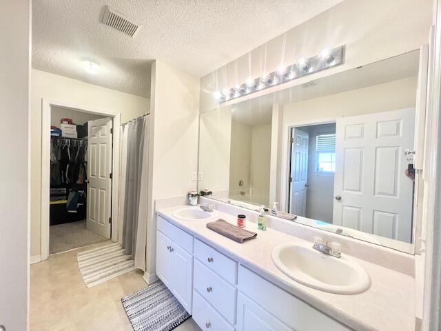 FOXWOOD ADDITION S/D - Residential Lease