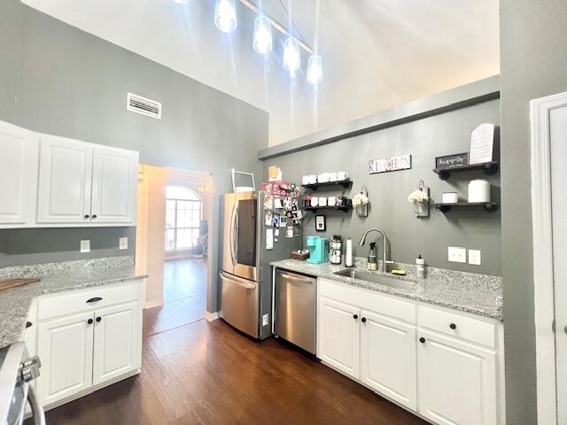 FOXWOOD ADDITION S/D - Residential Lease