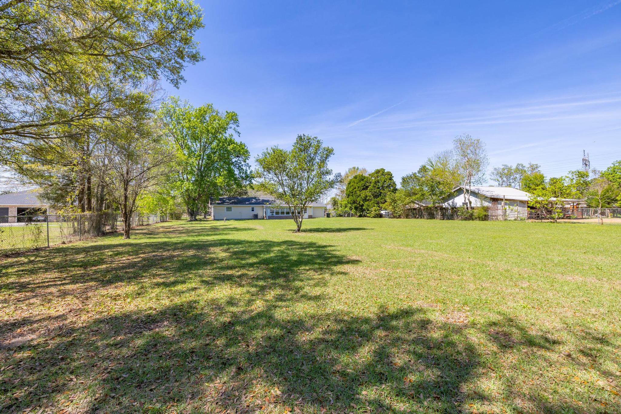 NO RECORDED SUBDIVISION - Residential