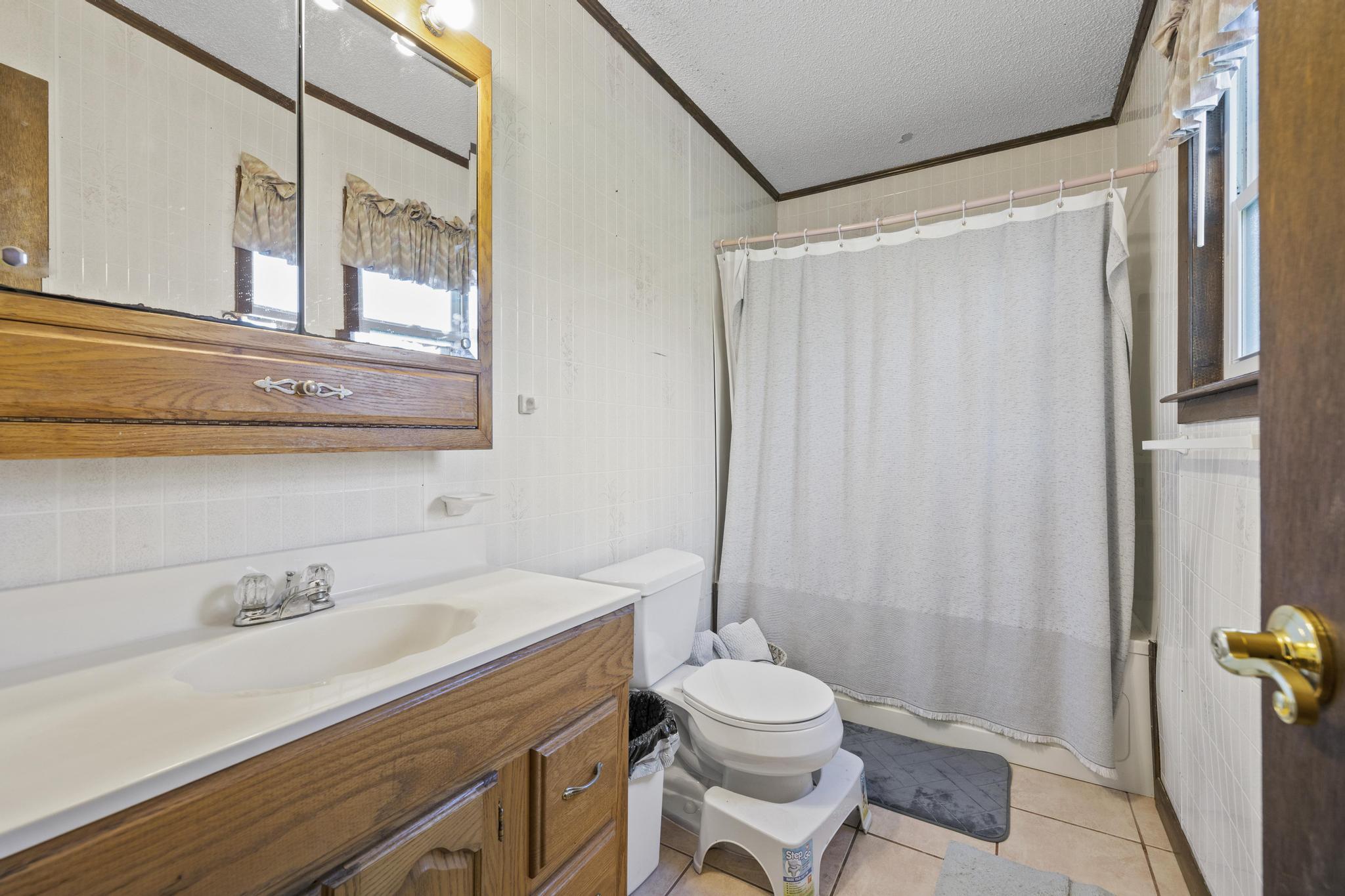 NO RECORDED SUBDIVISION - Residential