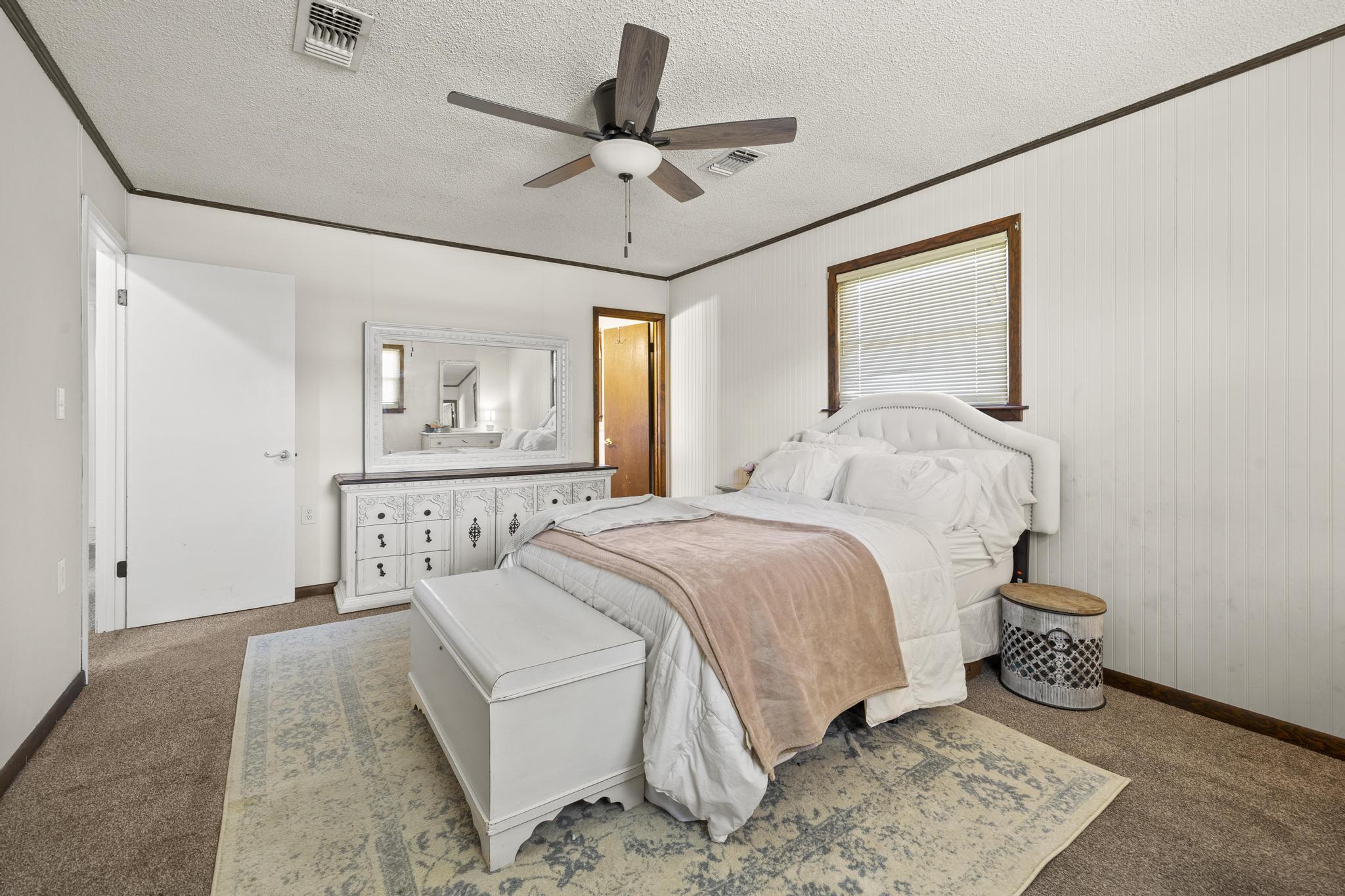 NO RECORDED SUBDIVISION - Residential