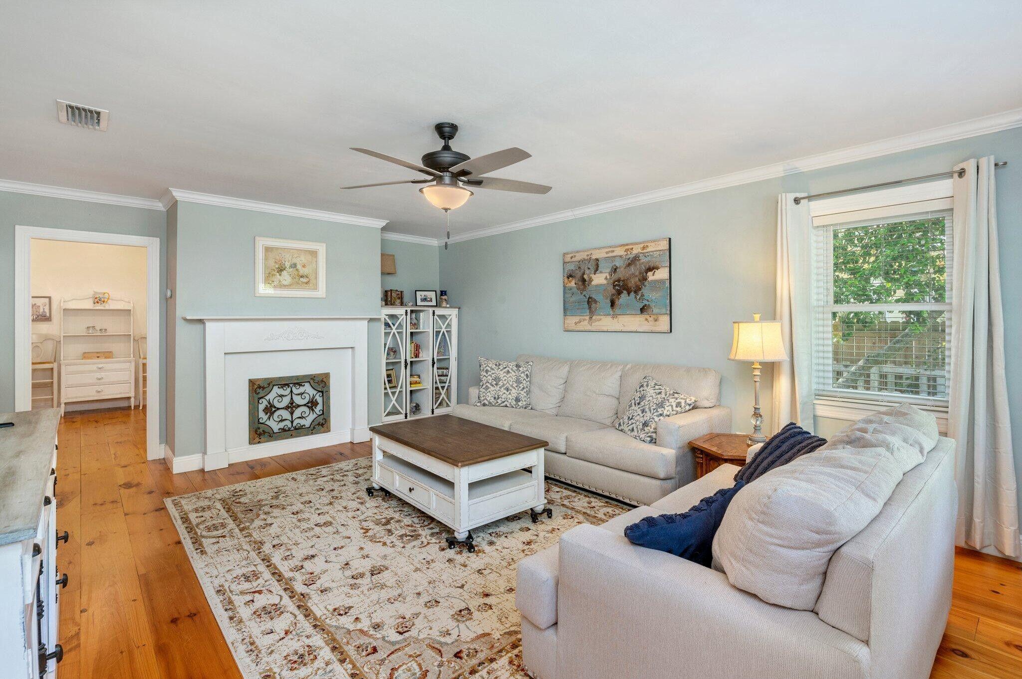 TOWN OF DEFUNIAK SPRINGS - Residential