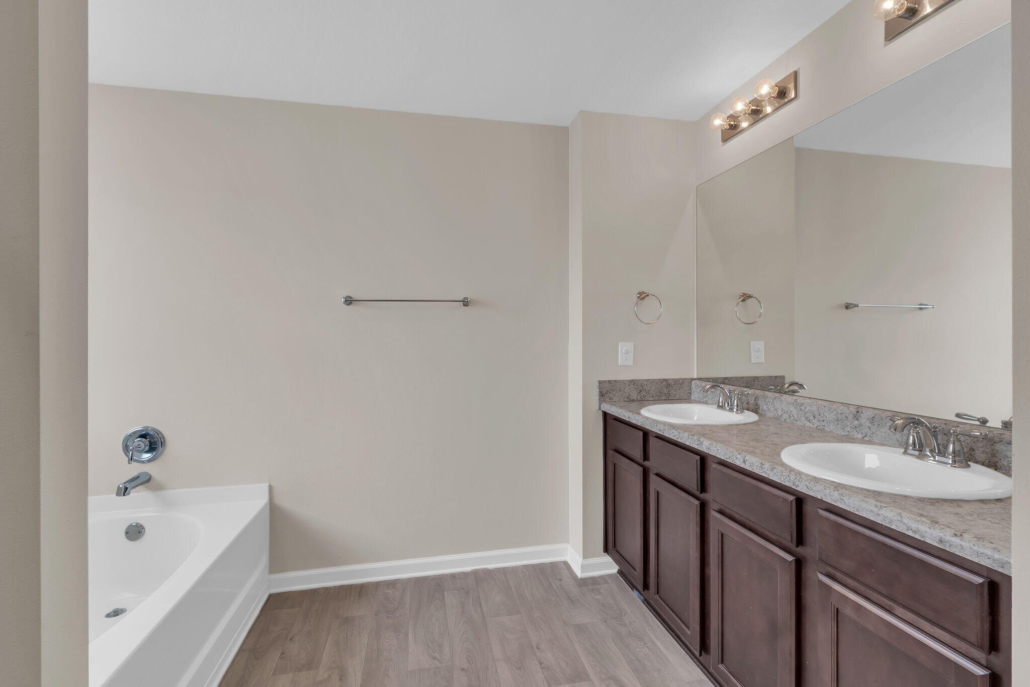 HAMMOCK BAY - Residential Lease