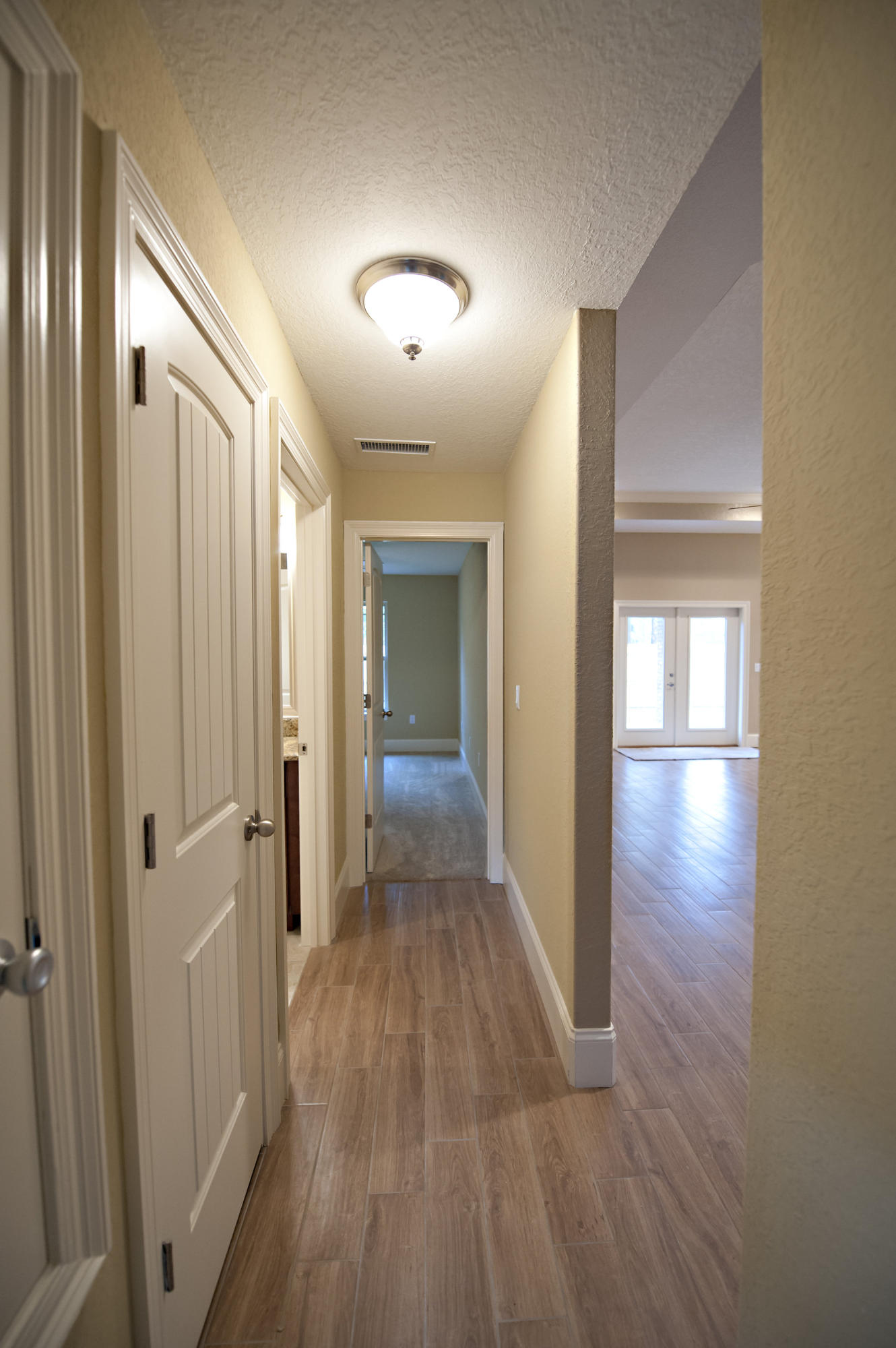 Navarre 2nd Addition - Residential