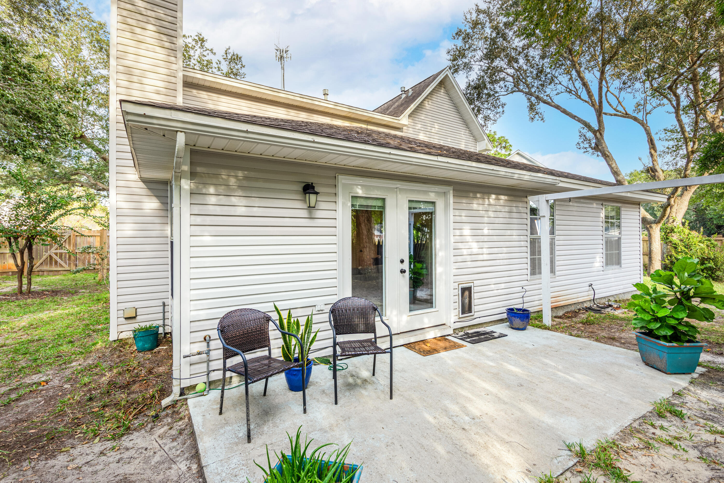 SHALIMAR VILLAGE - Residential