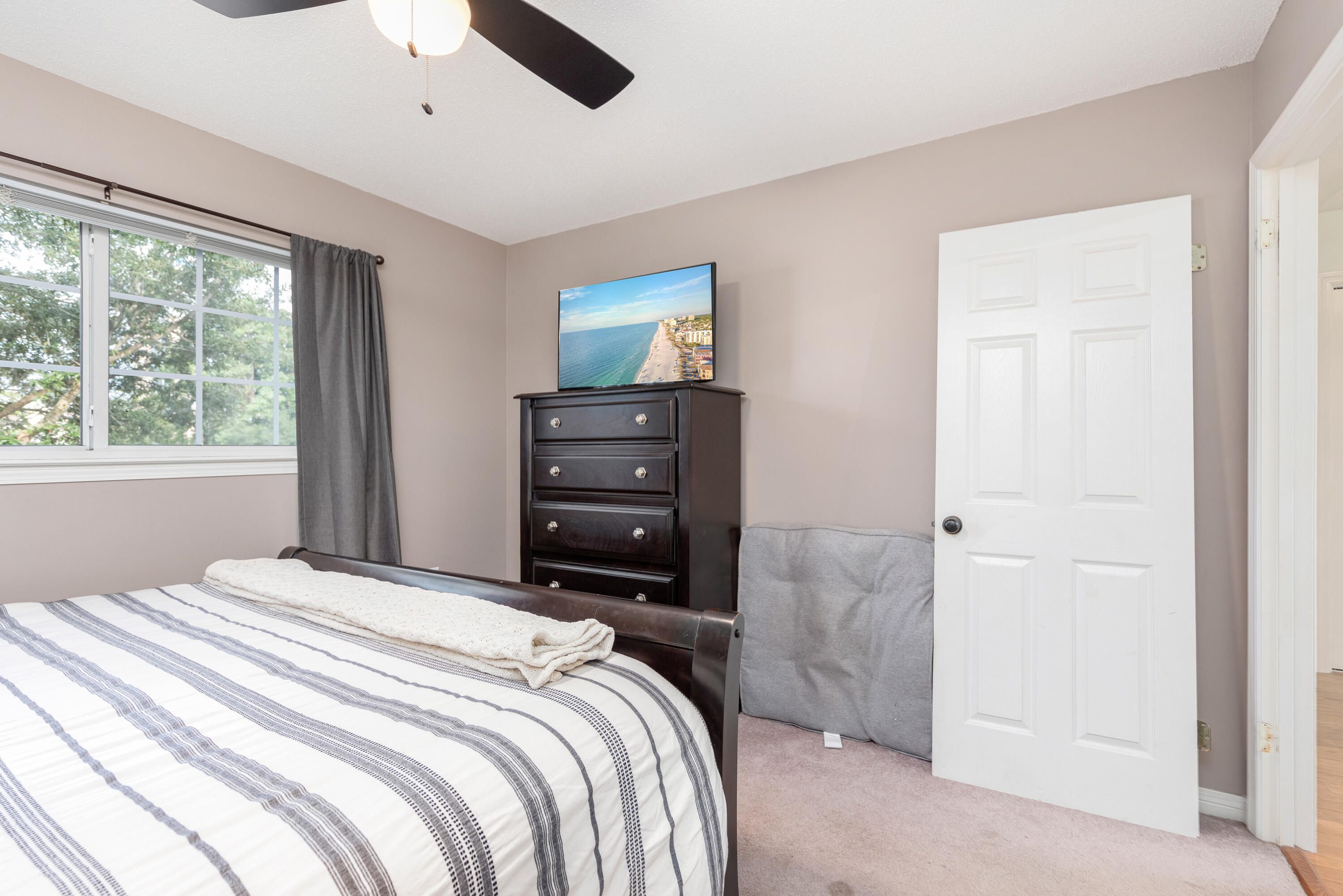 SHALIMAR VILLAGE - Residential