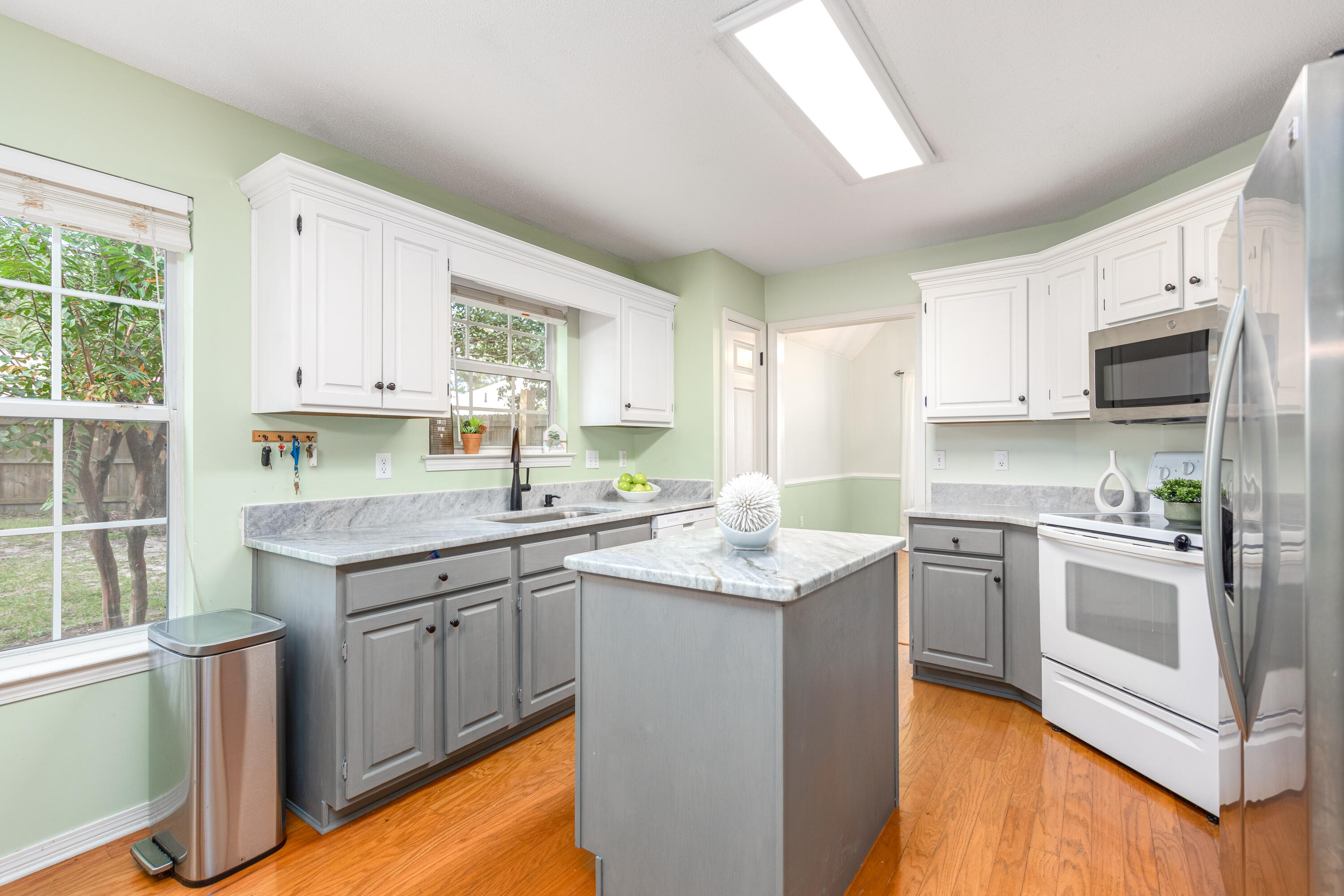 SHALIMAR VILLAGE - Residential