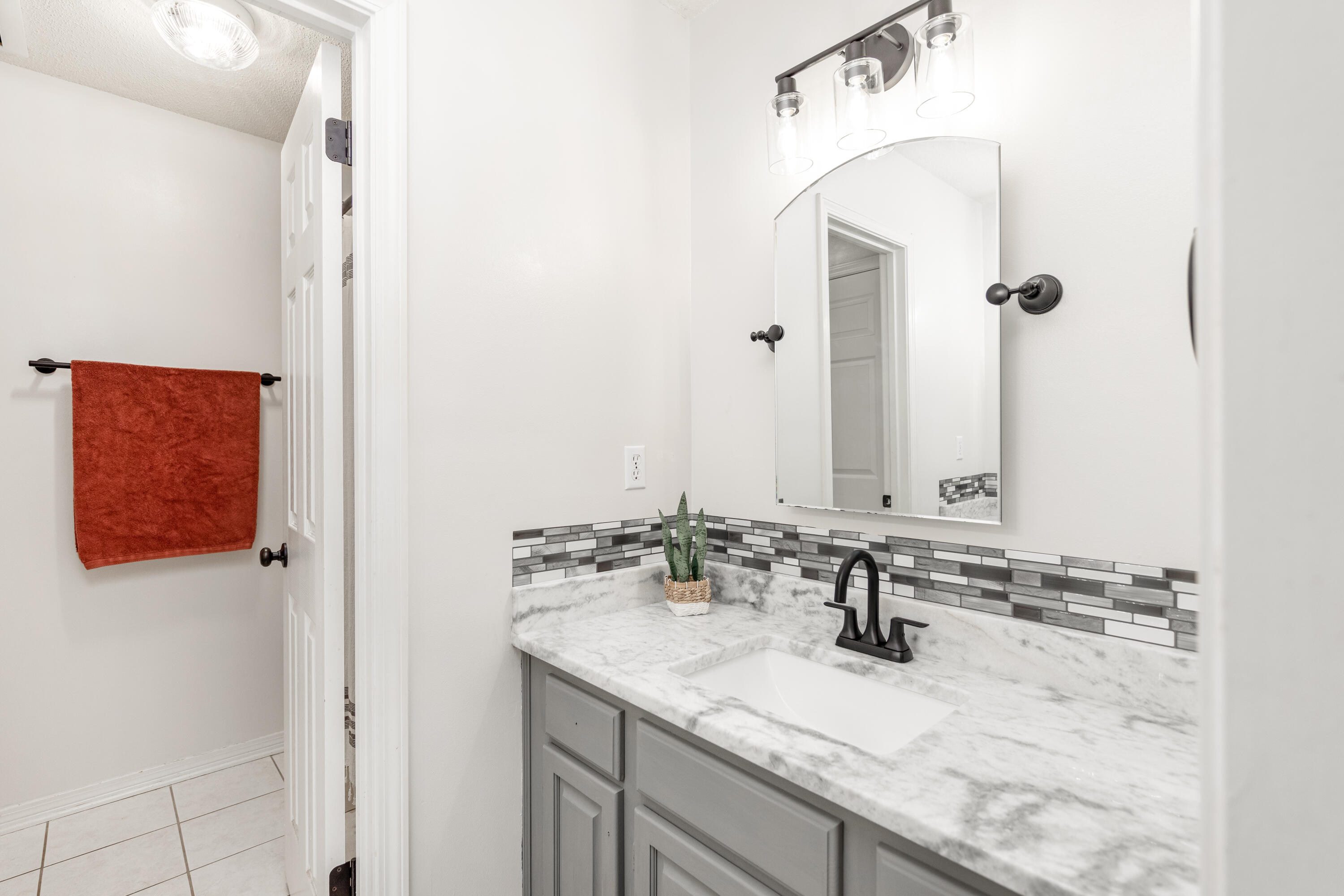 SHALIMAR VILLAGE - Residential