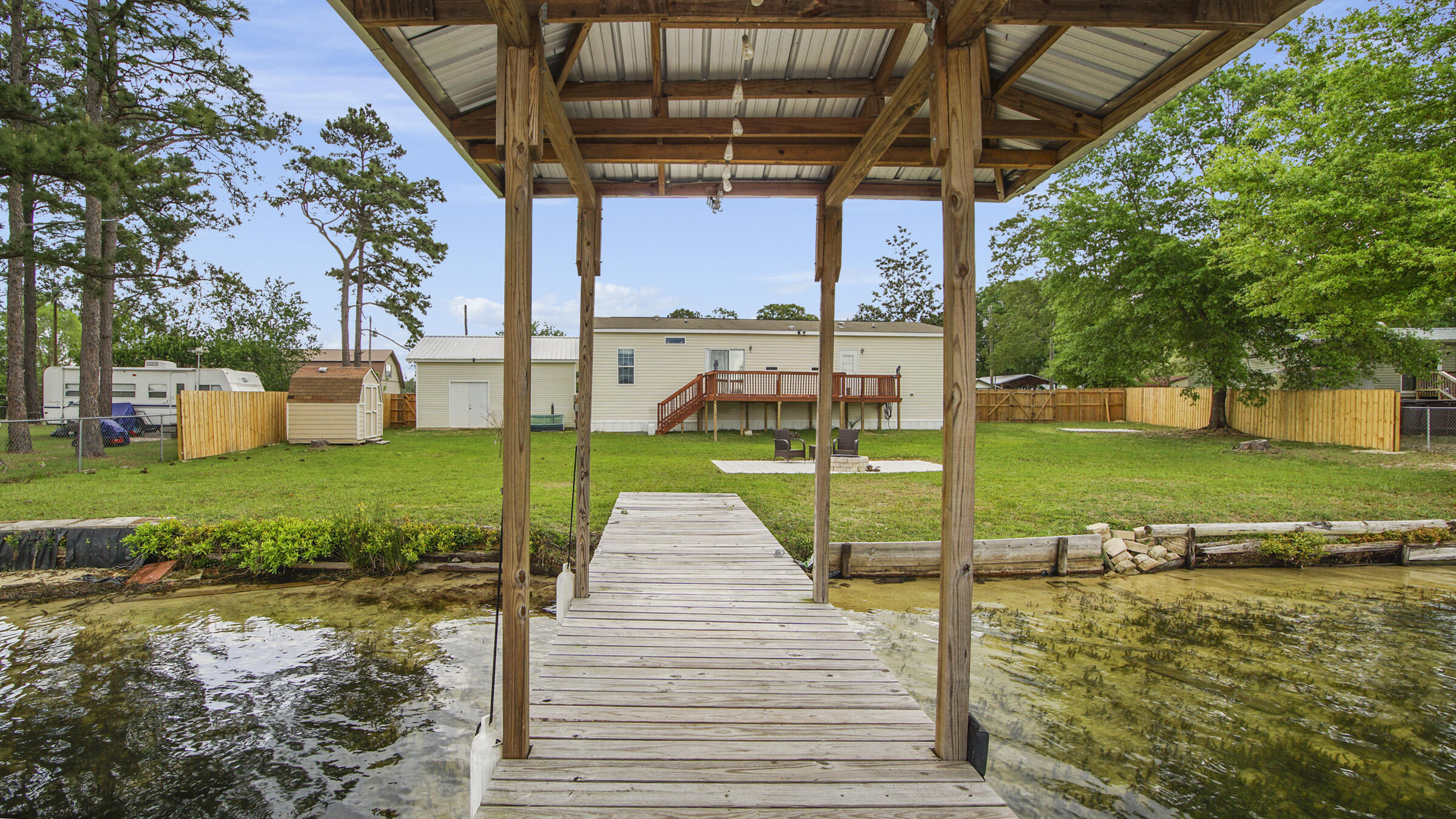PARADISE ISLAND - Residential