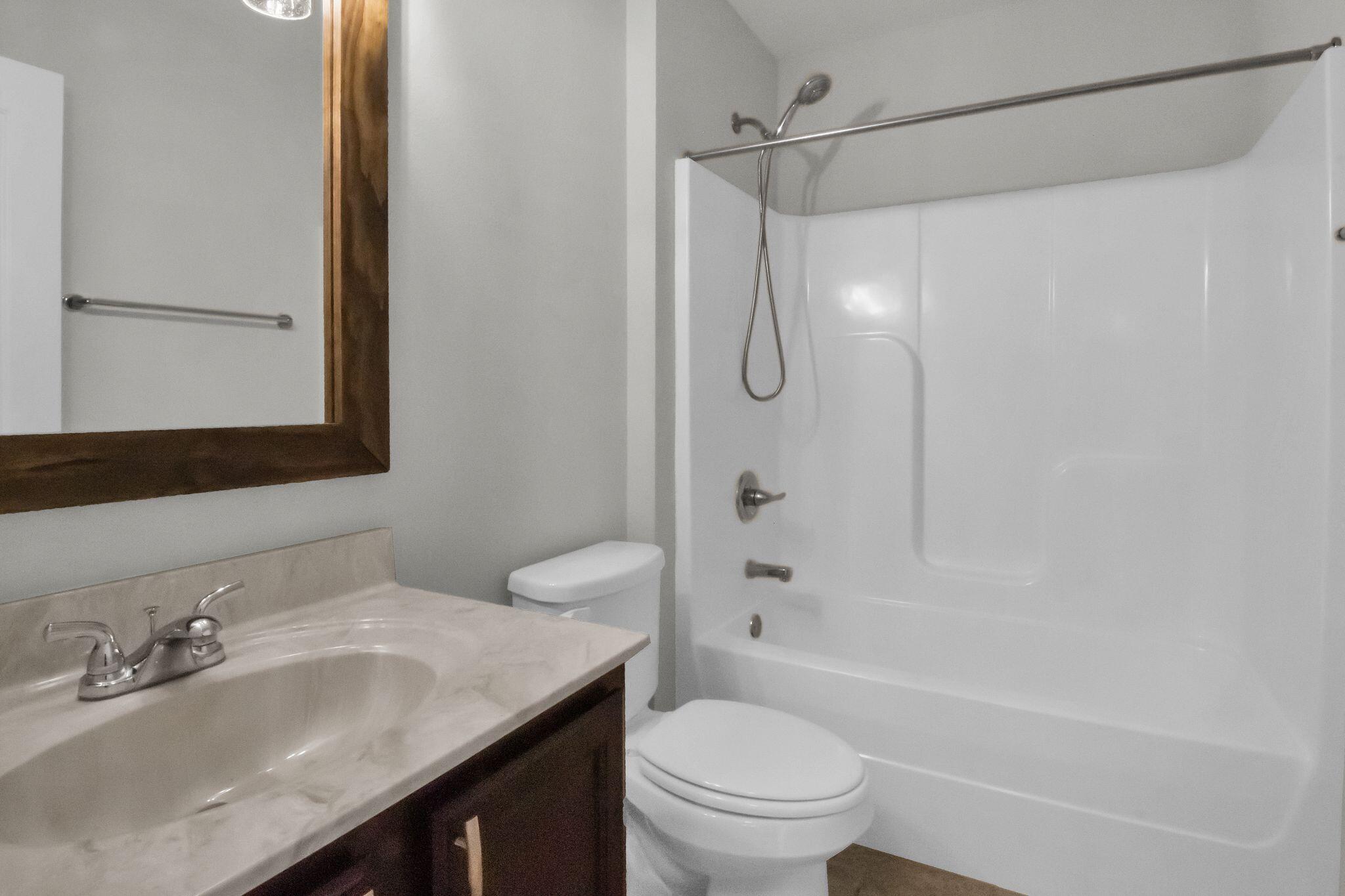 DUNCAN RIDGE - Residential Lease
