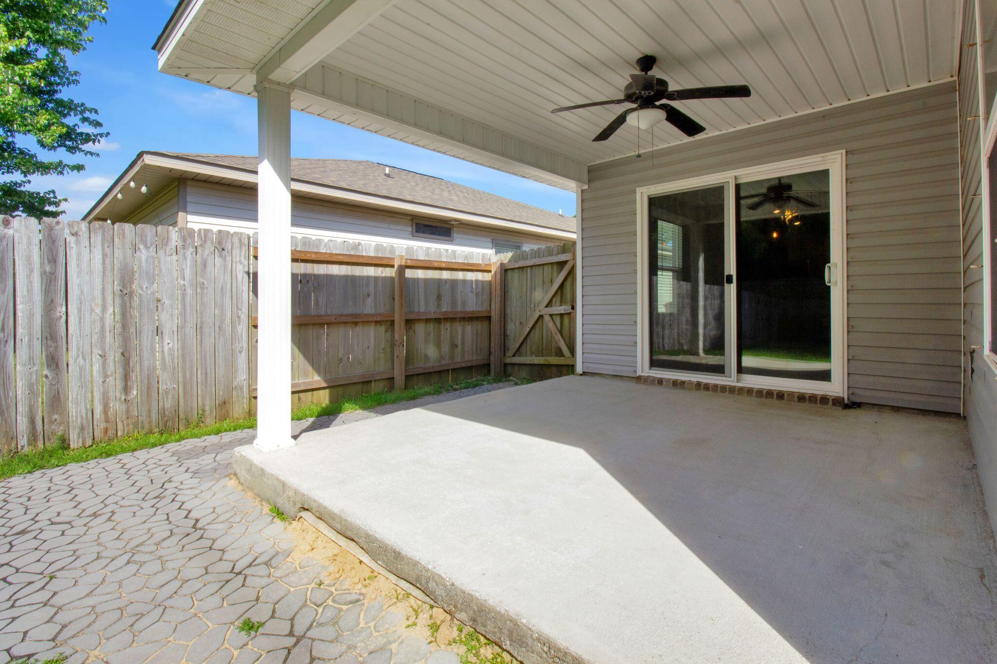 DUNCAN RIDGE - Residential Lease