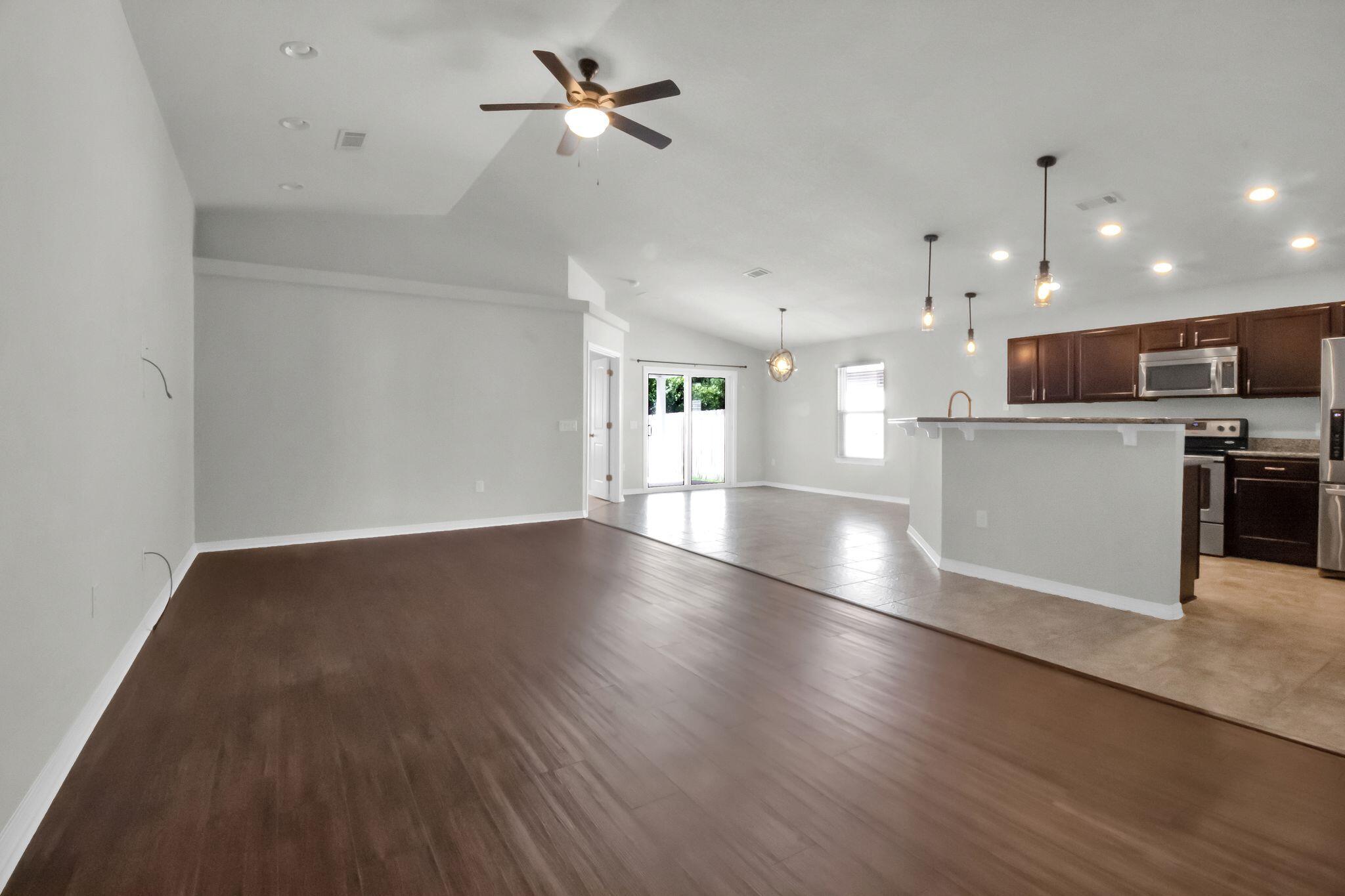 DUNCAN RIDGE - Residential Lease