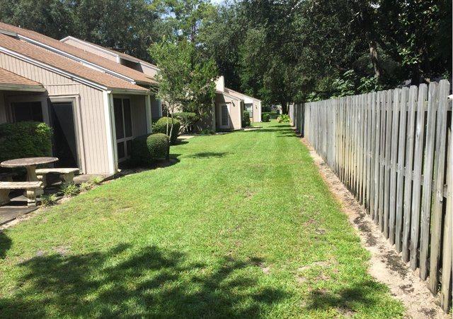 ROYAL OAK VILLAGE - Residential