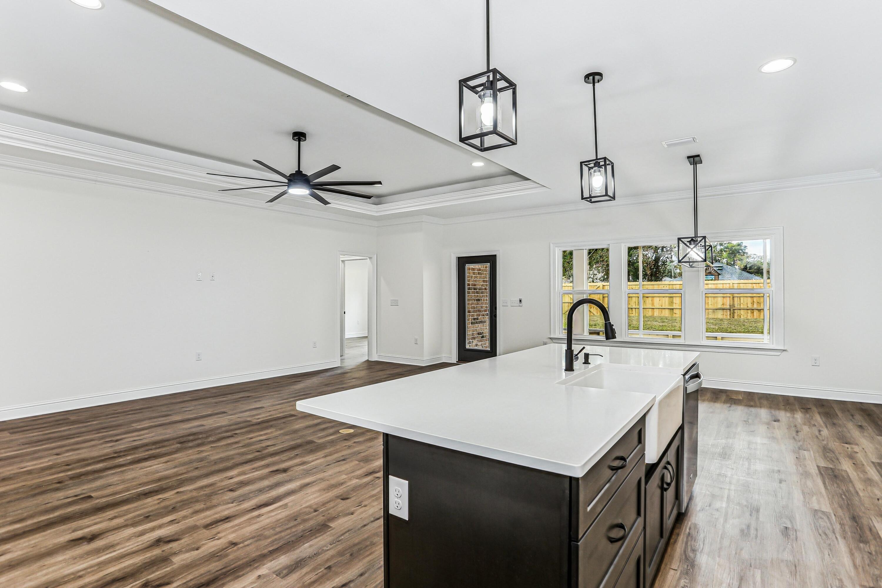 VILLA TASSO TOWN OF - Residential