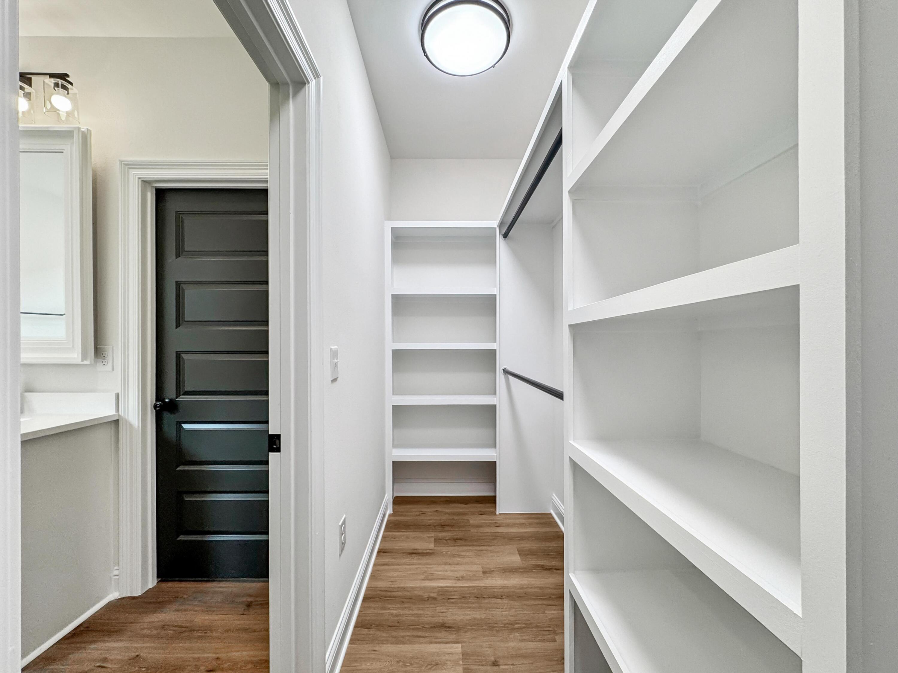 VILLA TASSO TOWN OF - Residential