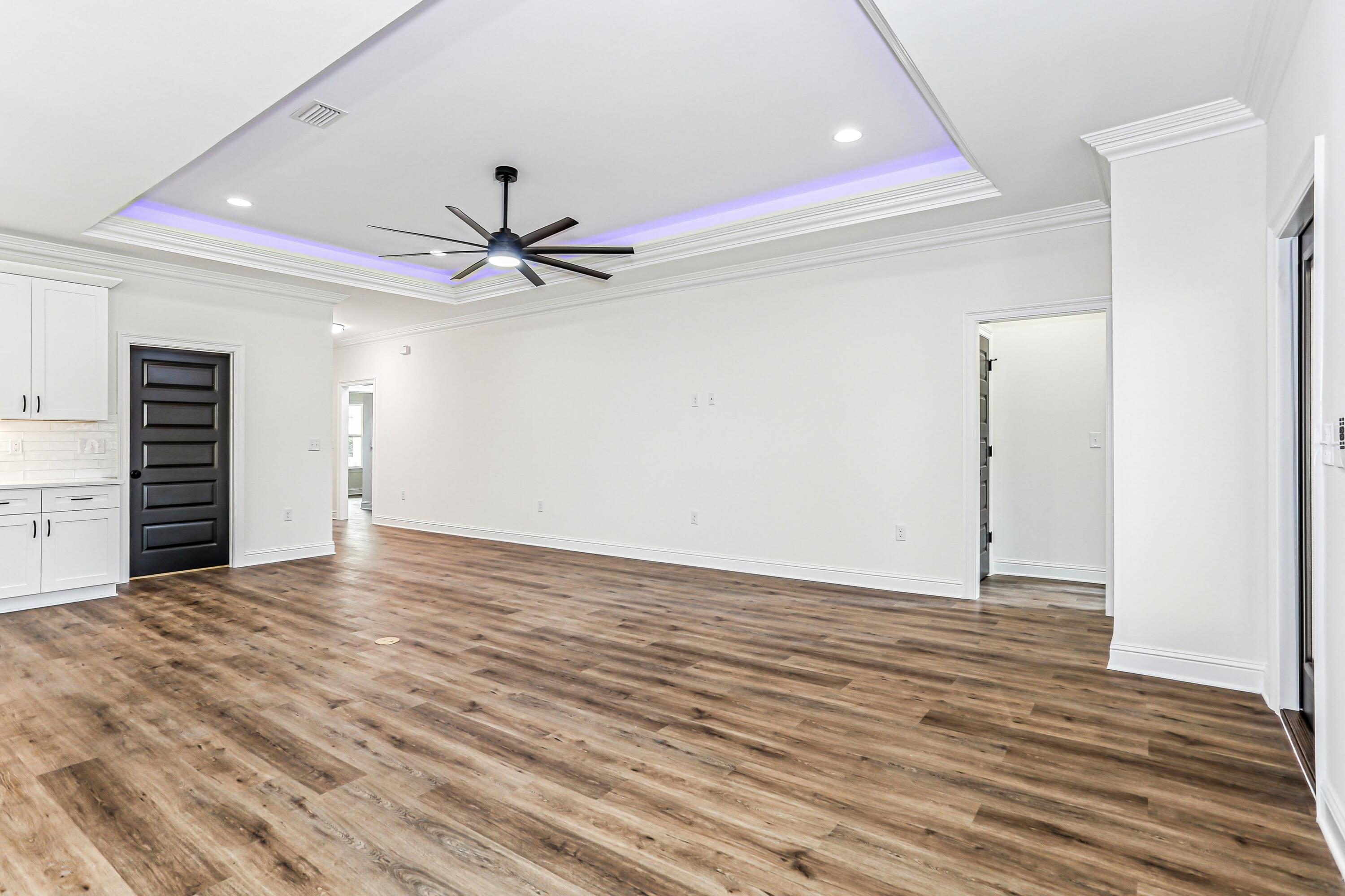 VILLA TASSO TOWN OF - Residential