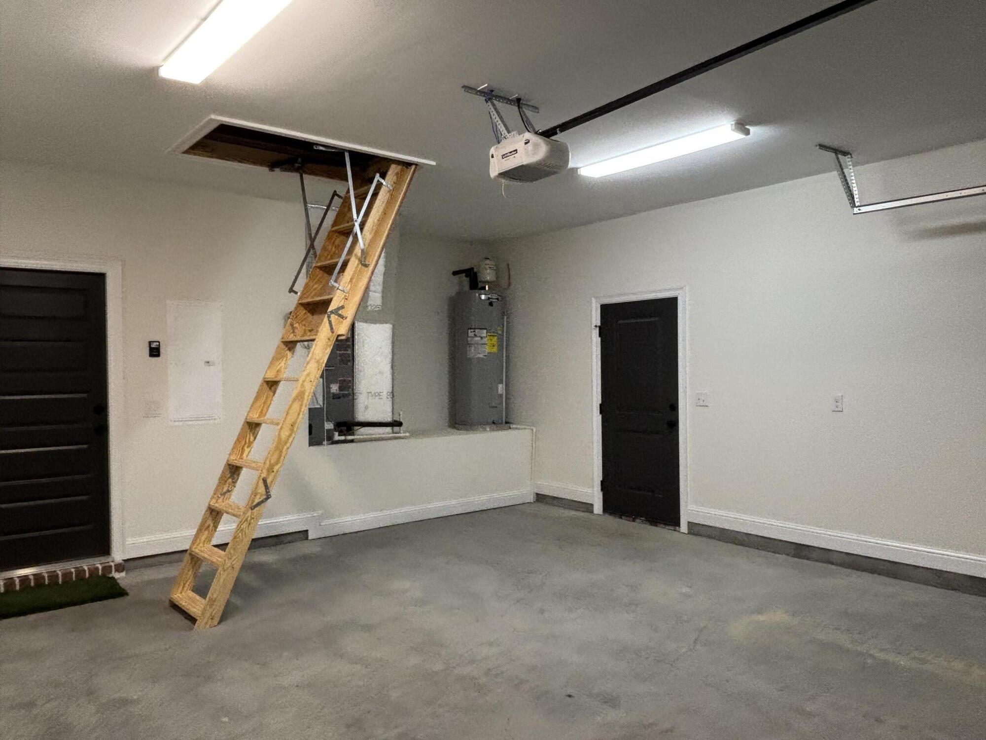 VILLA TASSO TOWN OF - Residential