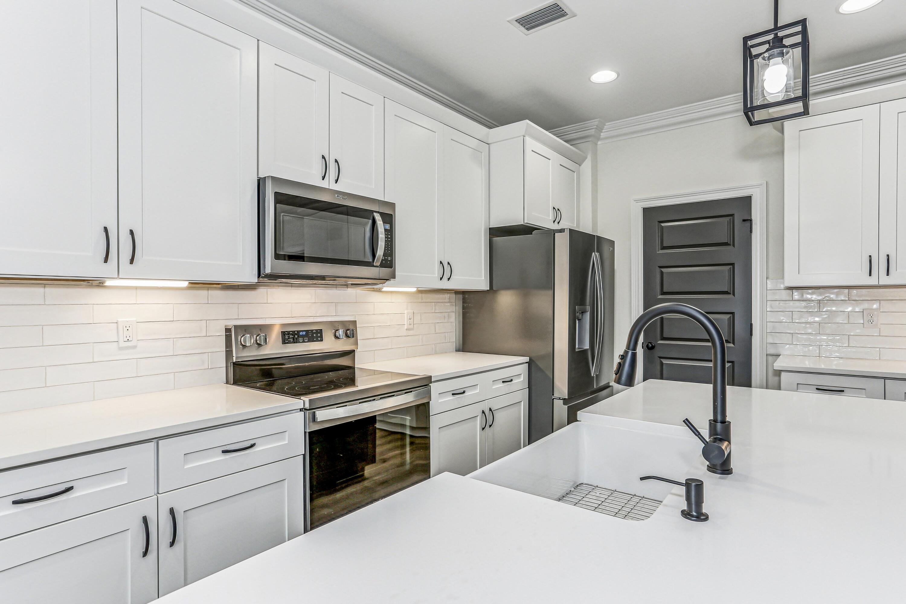 VILLA TASSO TOWN OF - Residential