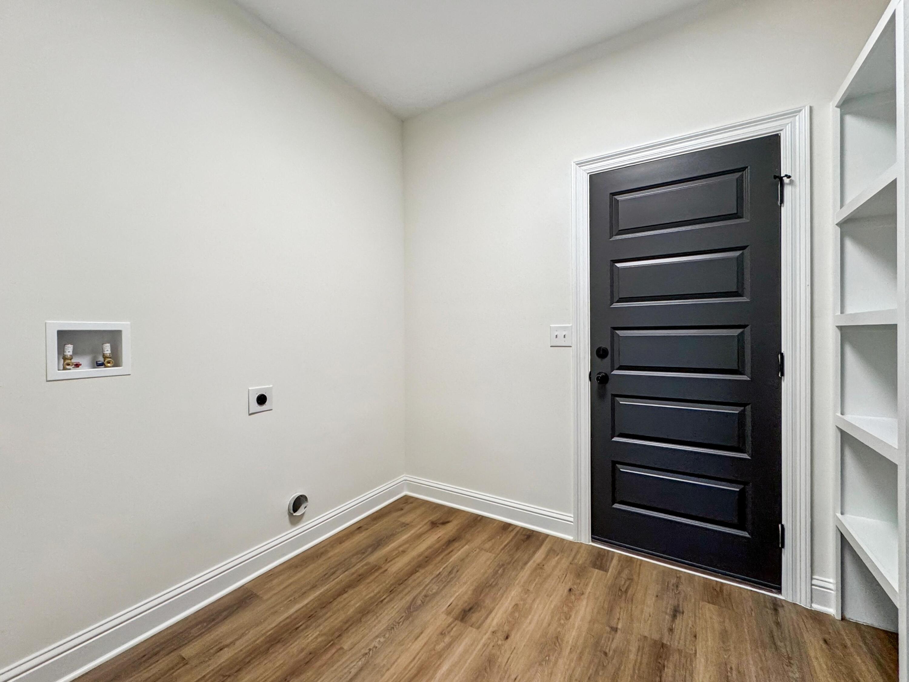 VILLA TASSO TOWN OF - Residential