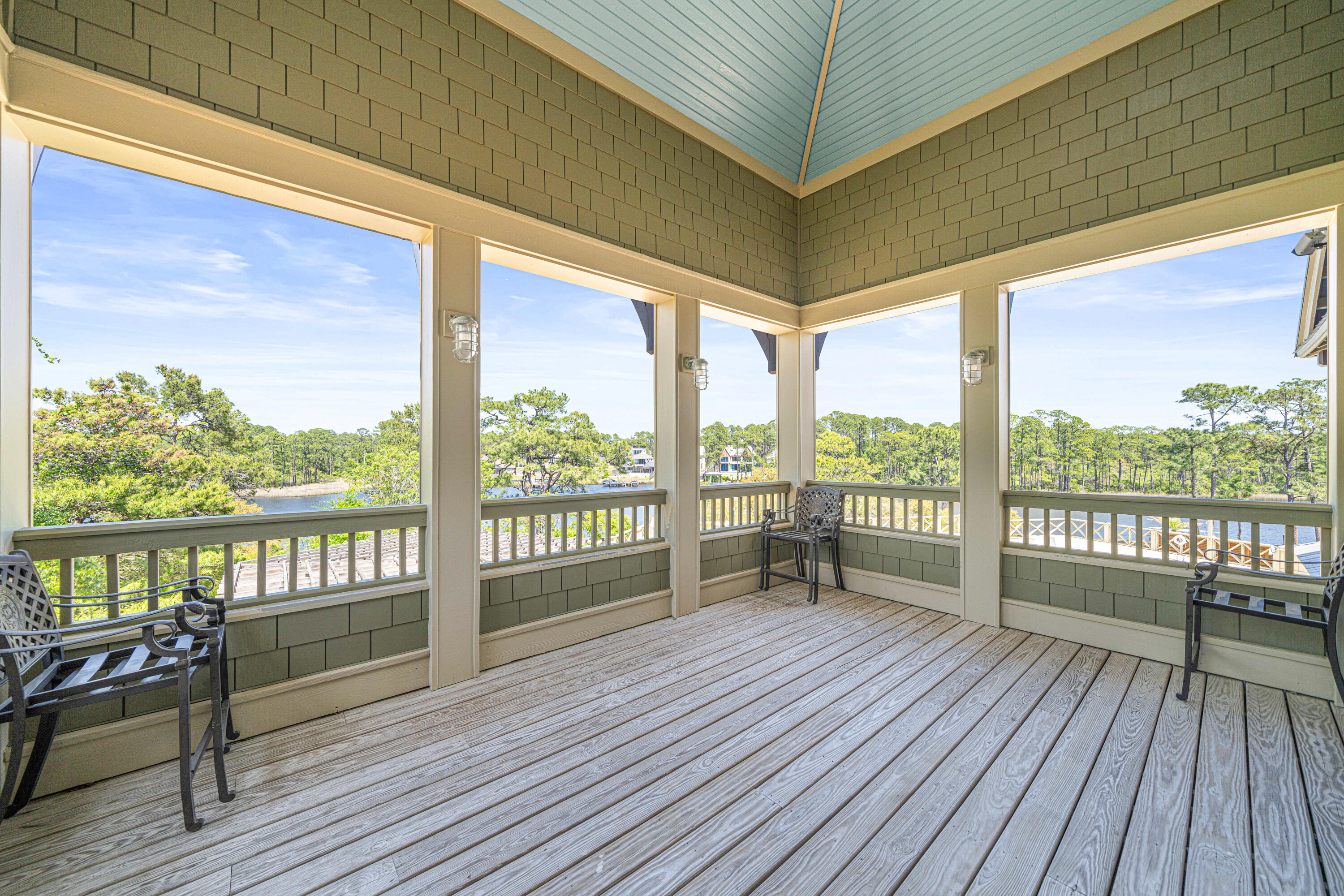 TURTLE COVE - Residential