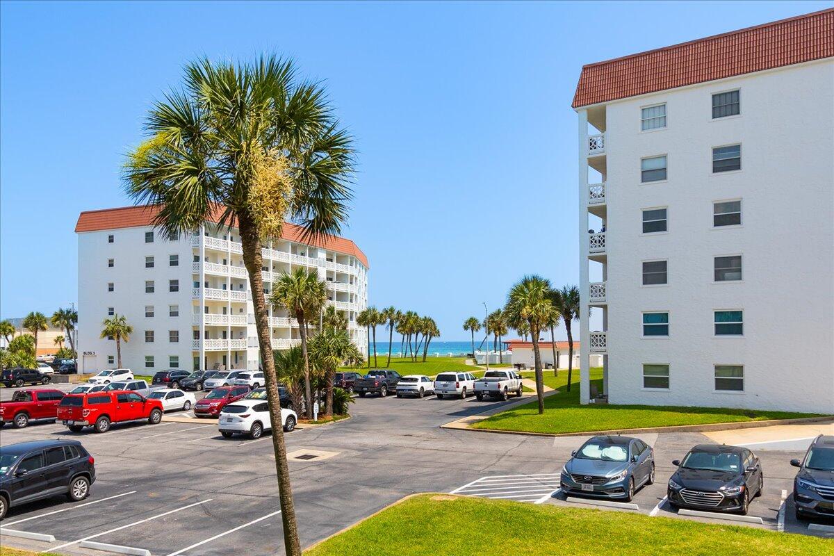 EL MATADOR CONDO - Residential