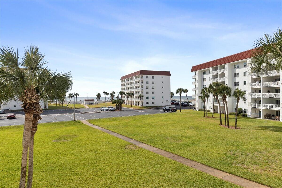 EL MATADOR CONDO - Residential