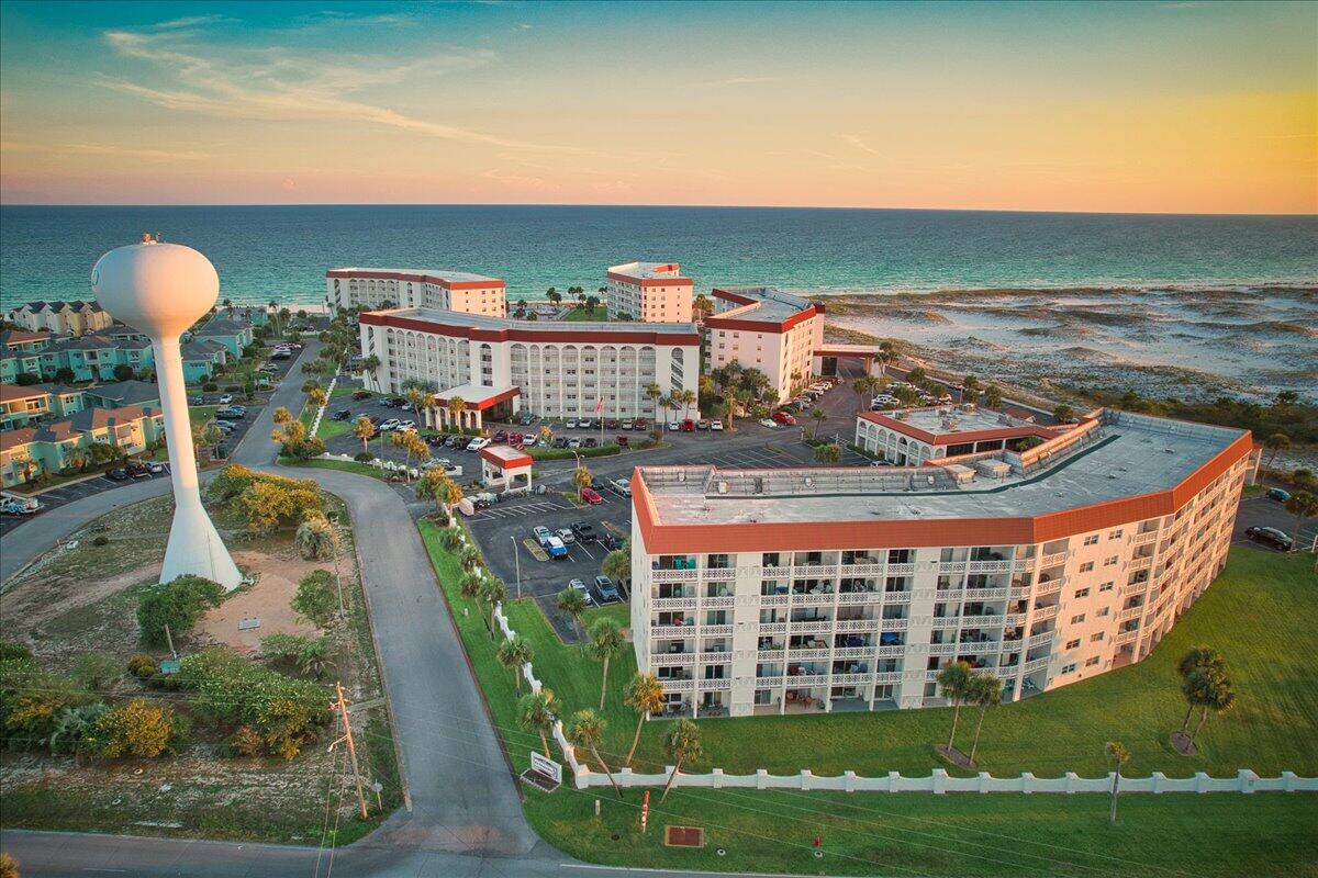 EL MATADOR CONDO - Residential