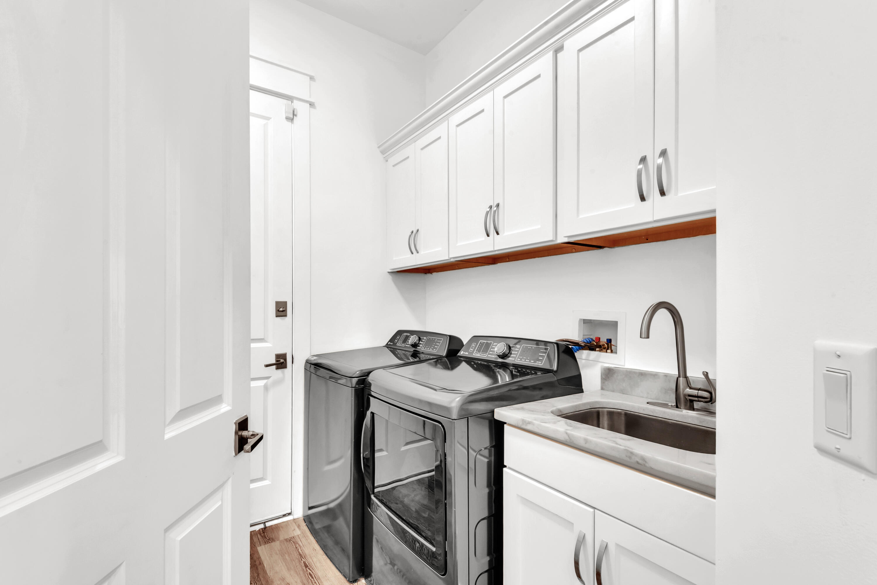 HOLIDAY SHORES EST 4TH ADDN - Residential