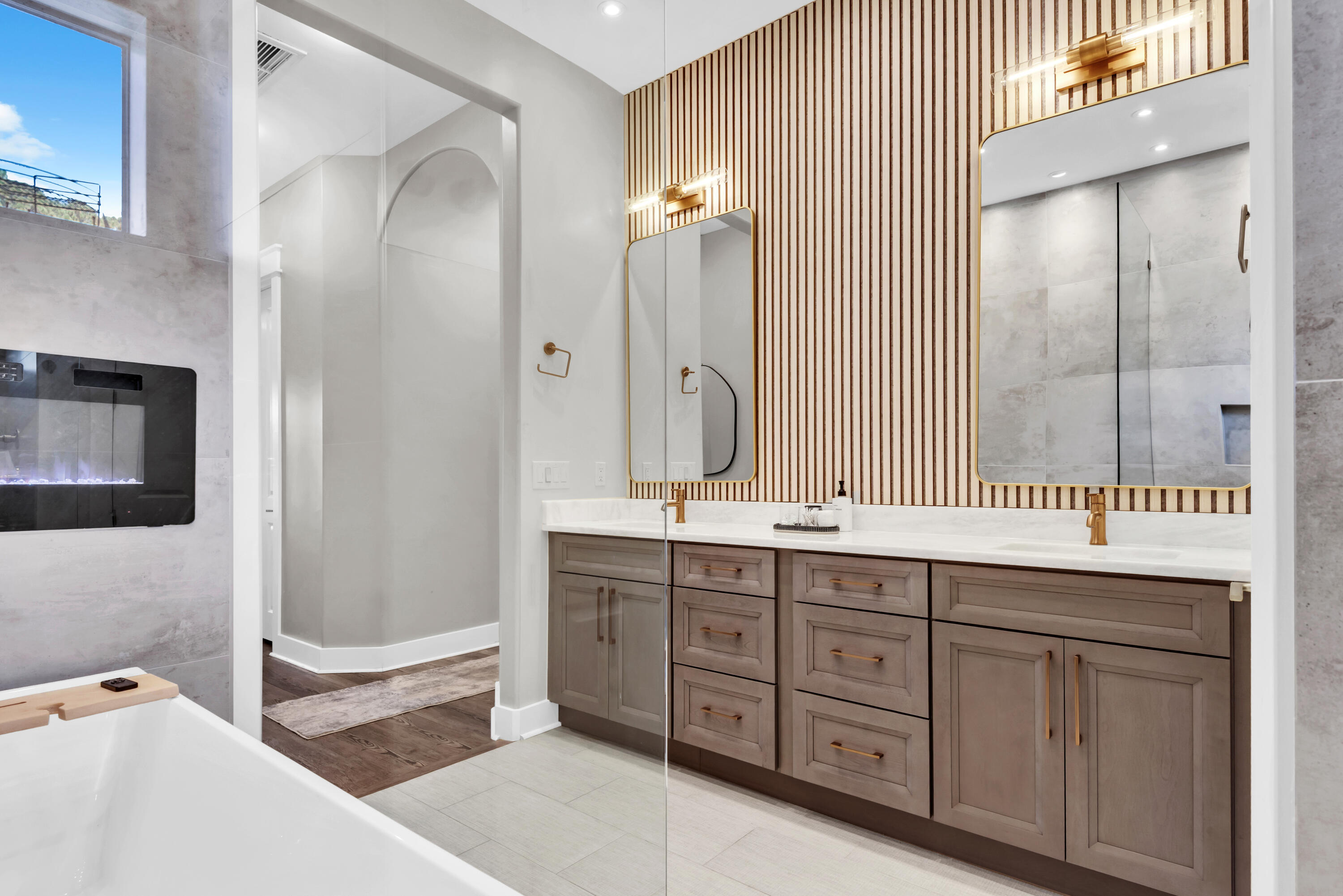 HOLIDAY SHORES EST 4TH ADDN - Residential