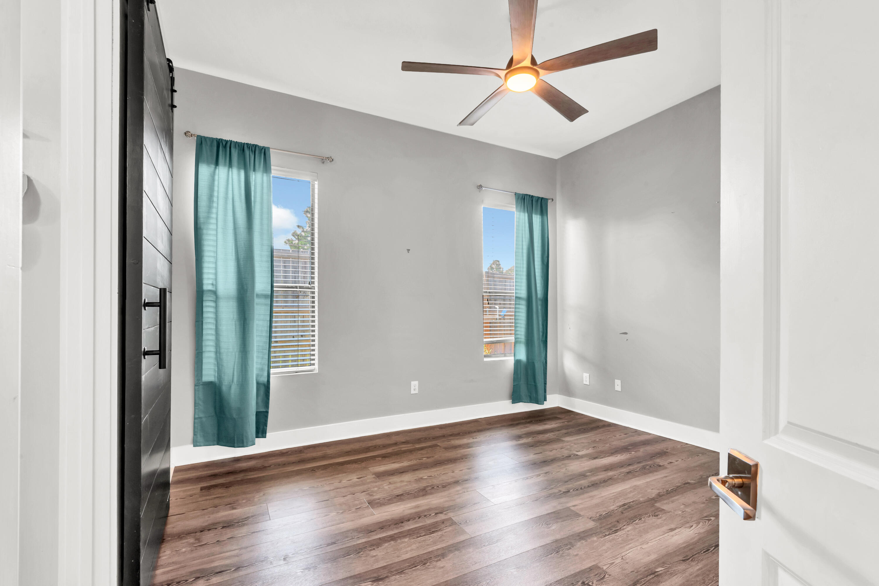 HOLIDAY SHORES EST 4TH ADDN - Residential